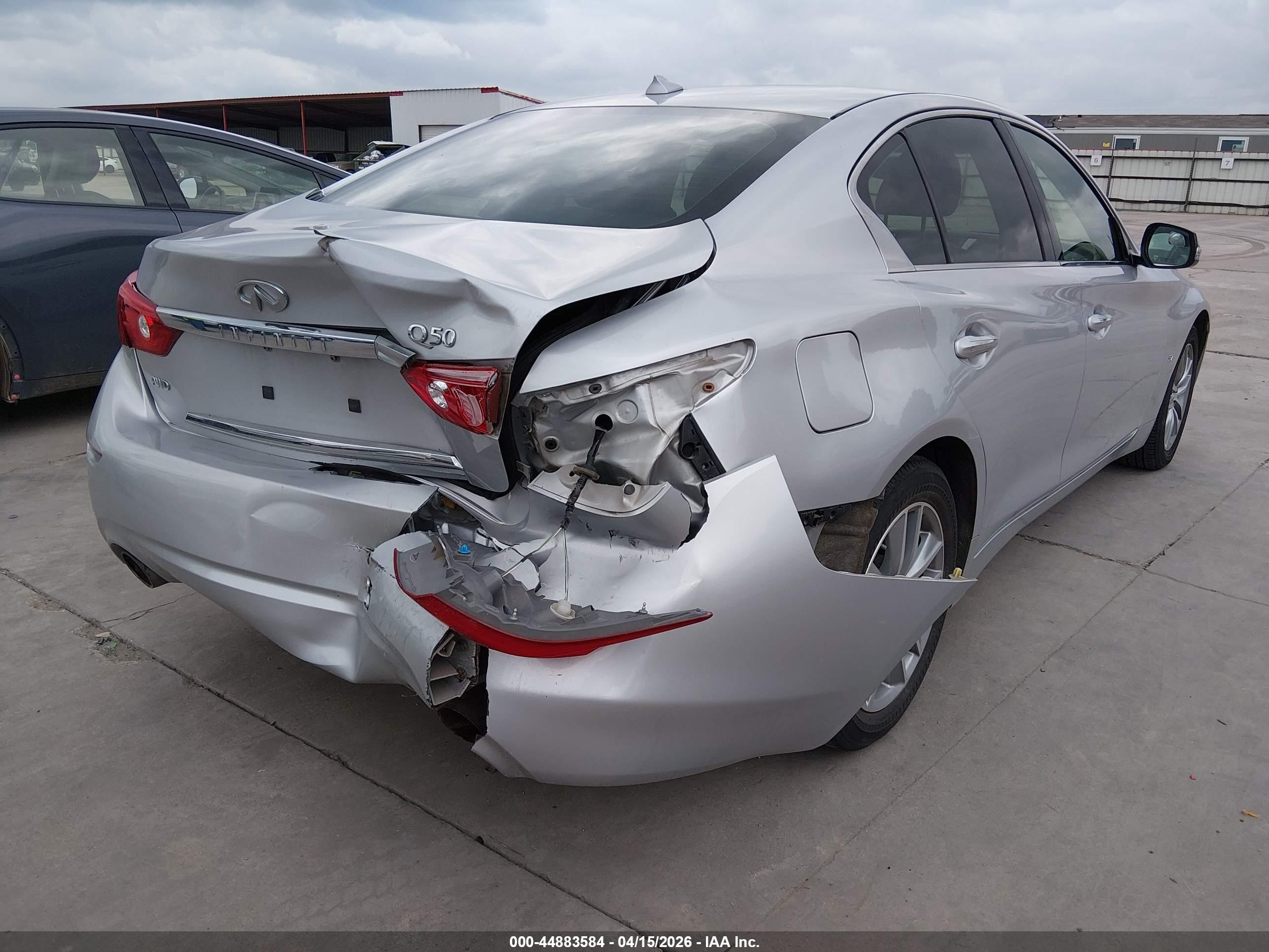2014 Infiniti Q50 Premium Silver vin: JN1BV7AR8EM694634