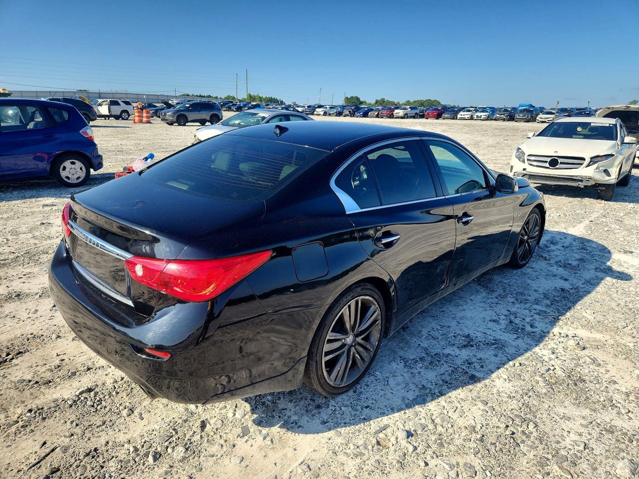 2014 Infiniti Q50 Premium Black vin: JN1BV7AR8EM697985