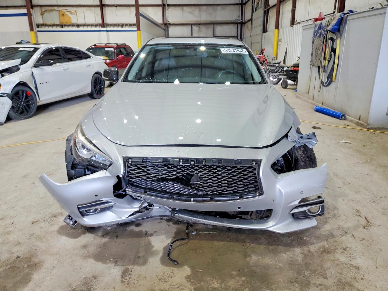 2015 Infiniti Q50 Premium Silver vin: JN1BV7AR8FM393816