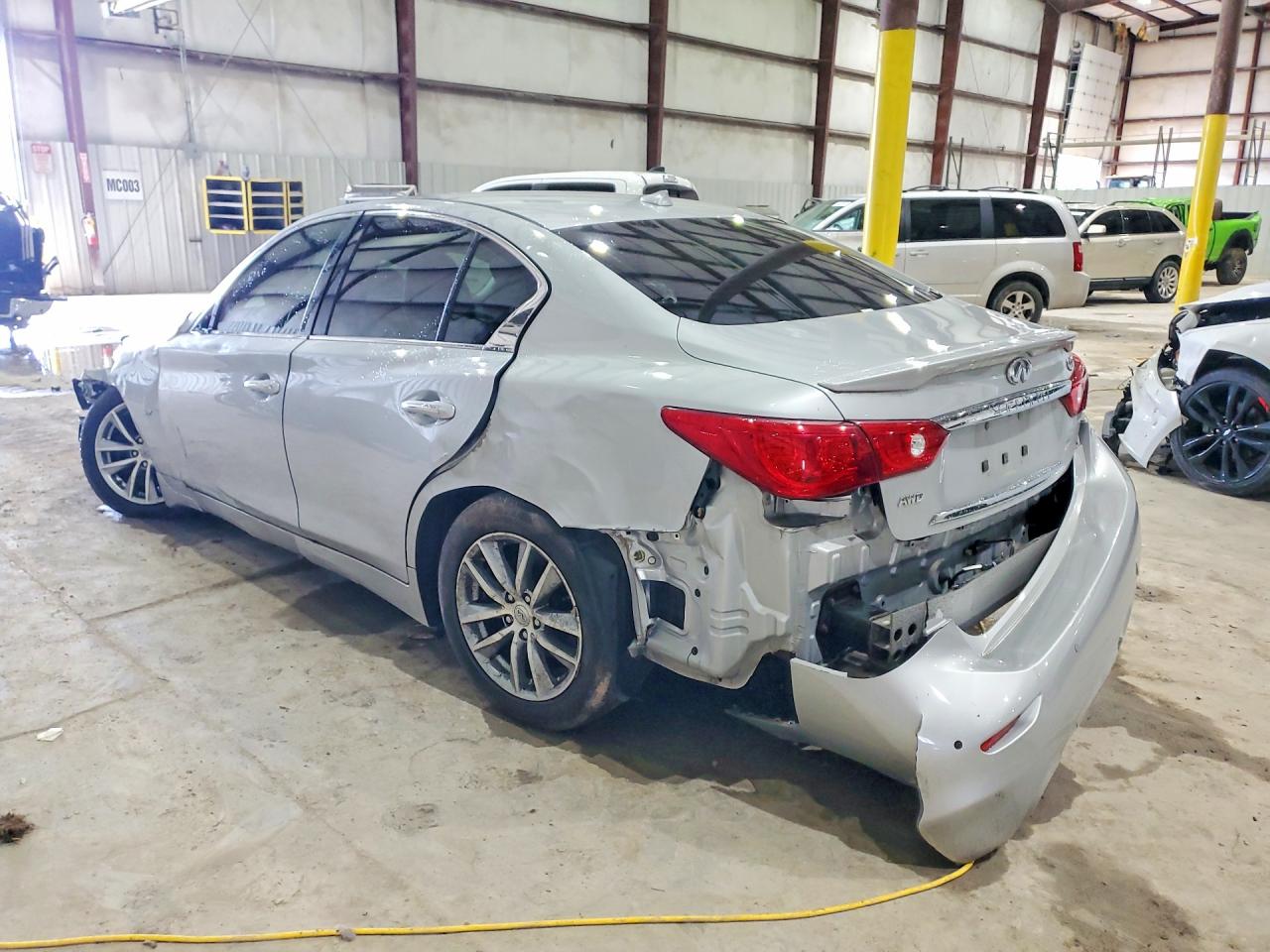 2015 Infiniti Q50 Premium Silver vin: JN1BV7AR8FM393816