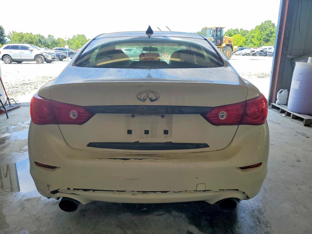 2015 Infiniti Q50 Base White vin: JN1BV7AR8FM394397