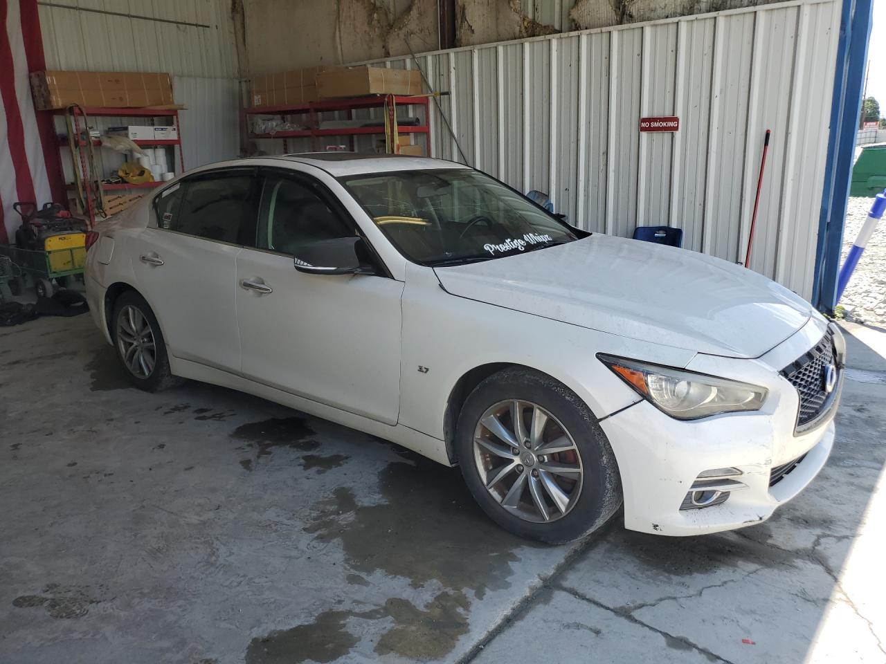 2015 Infiniti Q50 Base White vin: JN1BV7AR8FM394397 Damage: Windshield, Broken, Replacement Required