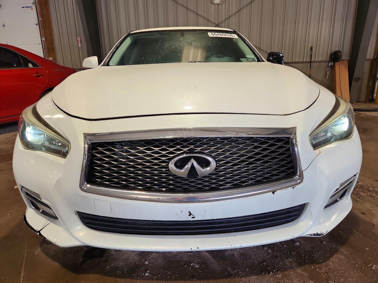 2015 Infiniti Q50 Base White vin: JN1BV7AR8FM401848