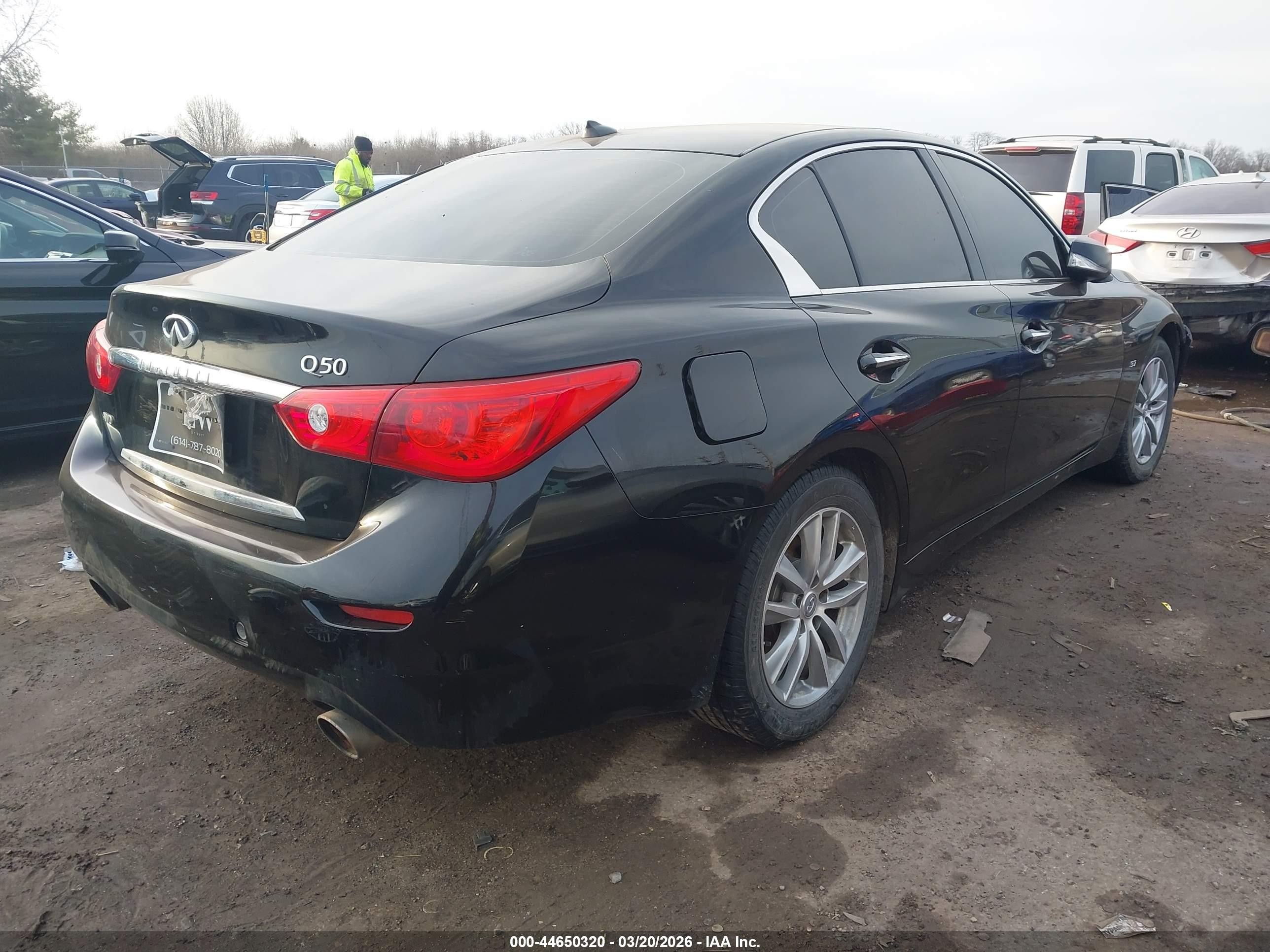 2015 Infiniti Q50 Premium Black vin: JN1BV7AR8FM401994