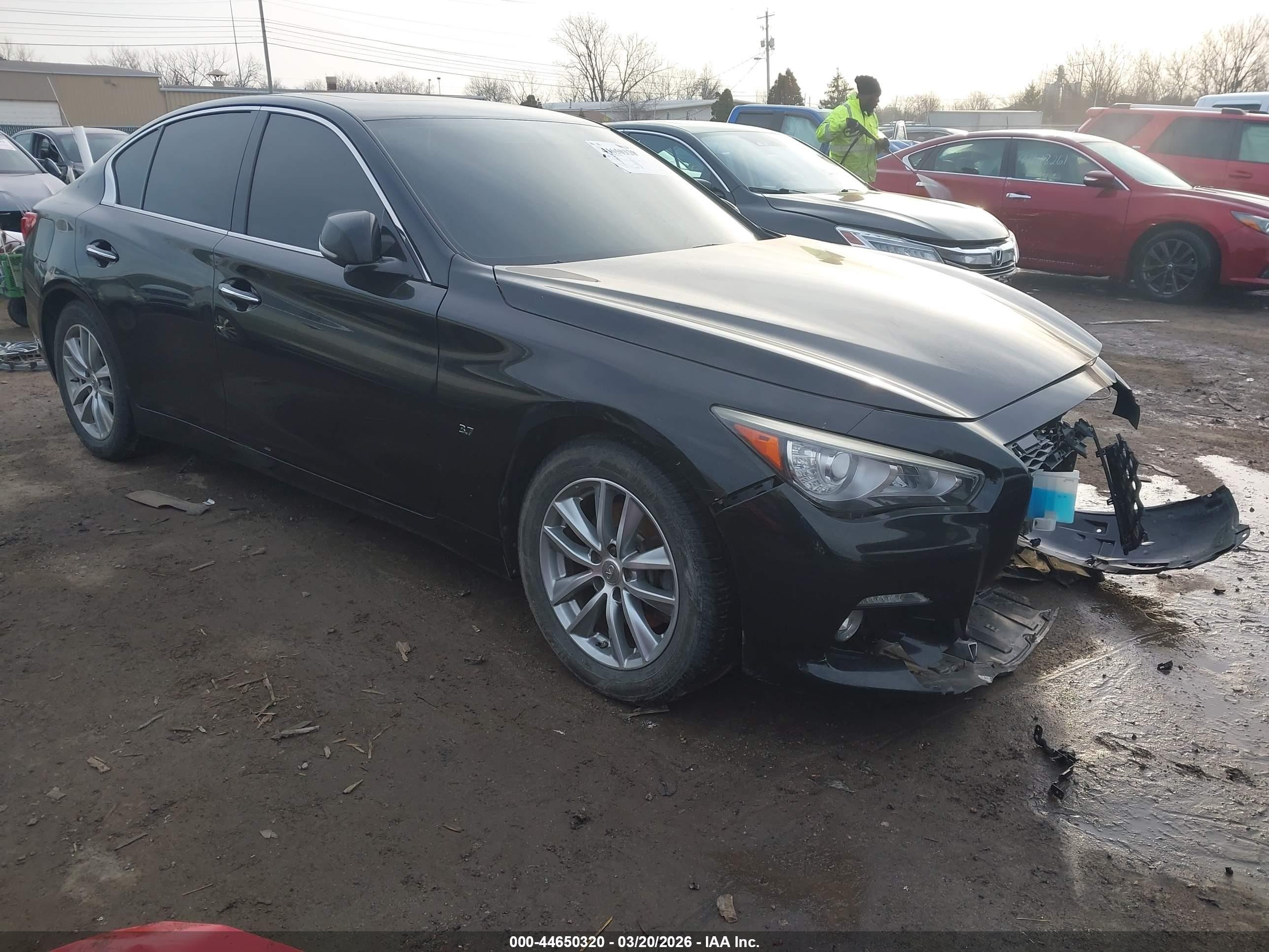 2015 Infiniti Q50 Premium Black vin: JN1BV7AR8FM401994
