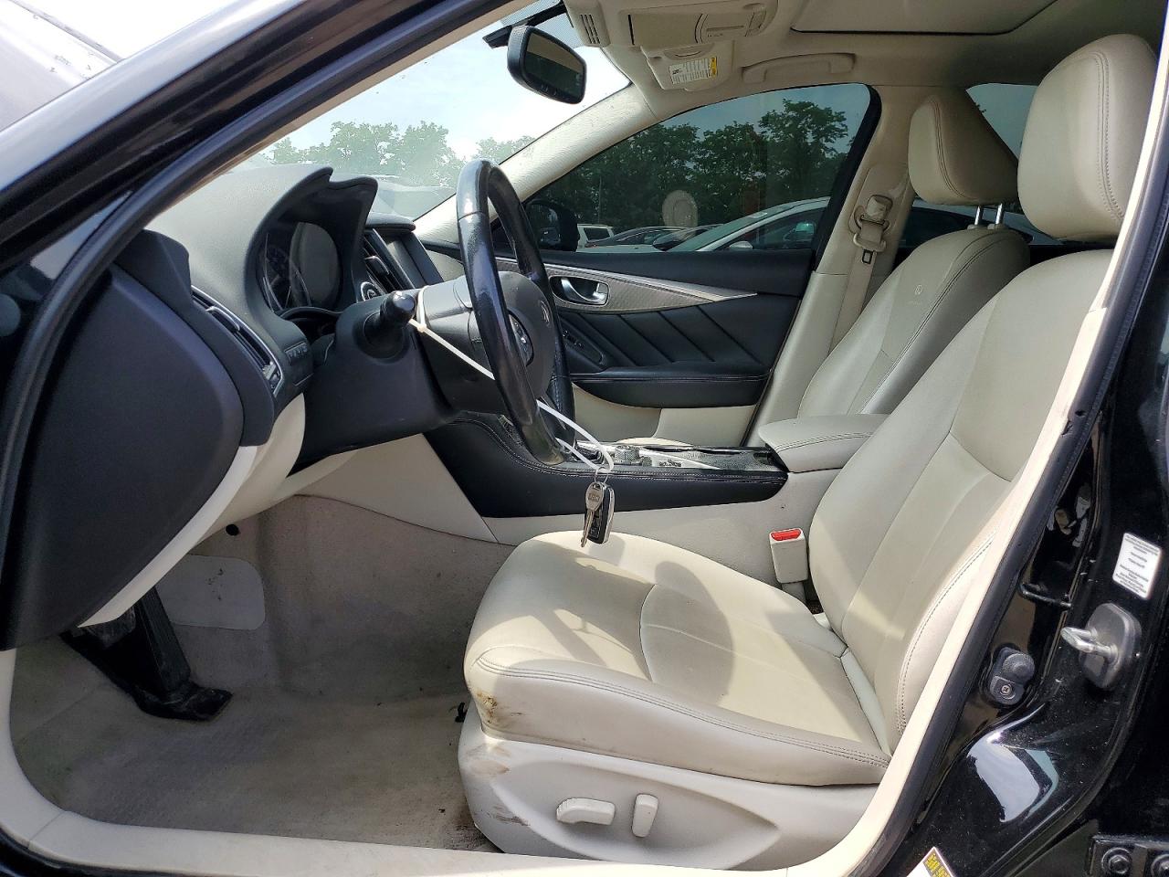 2015 Infiniti Q50 Premium Black vin: JN1BV7AR8FM409030