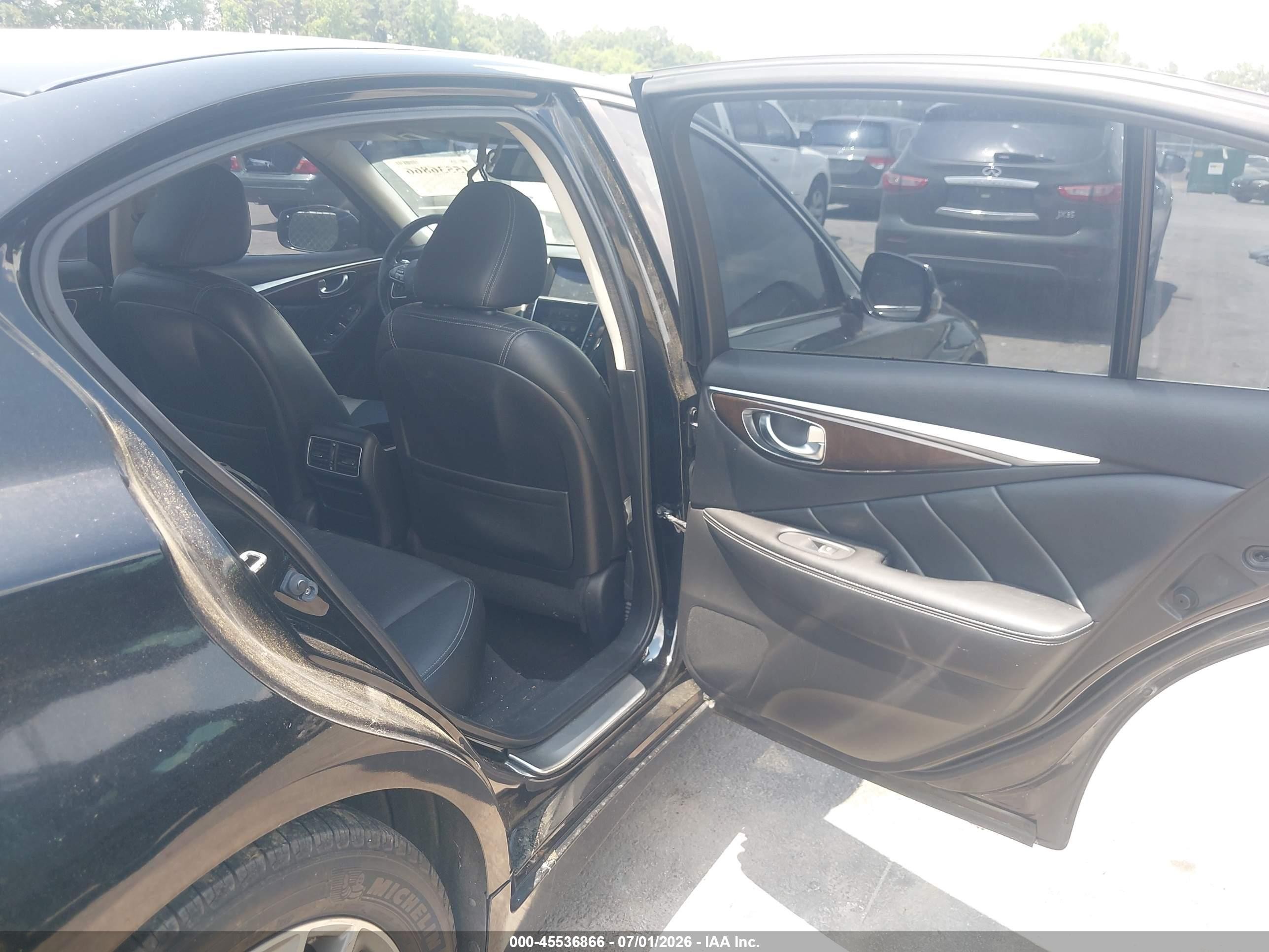 2015 Infiniti Q50 Premium Black vin: JN1BV7AR8FM409139
