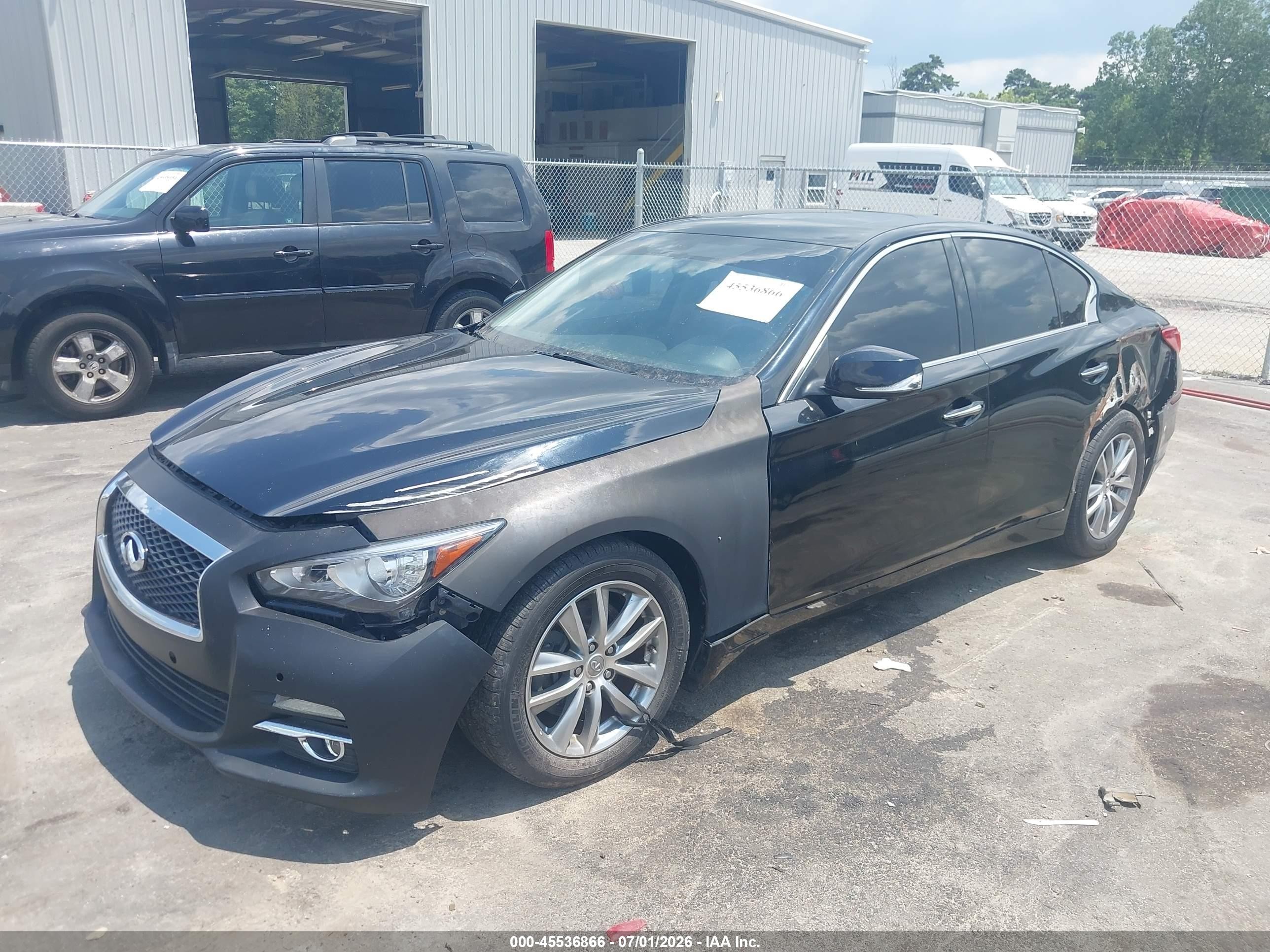2015 Infiniti Q50 Premium Black vin: JN1BV7AR8FM409139