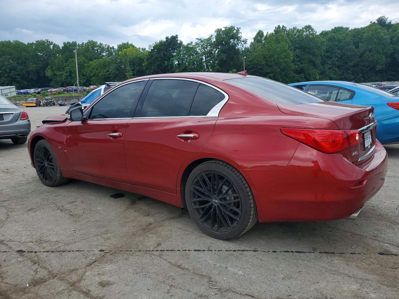 2014 Infiniti Q50 Red vin: JN1BV7AR9EM681259