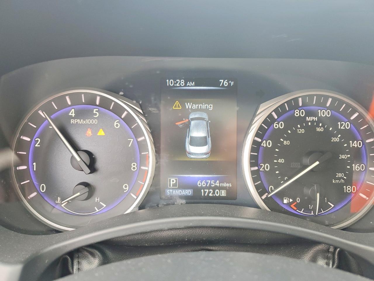2014 Infiniti Q50 Red vin: JN1BV7AR9EM681259