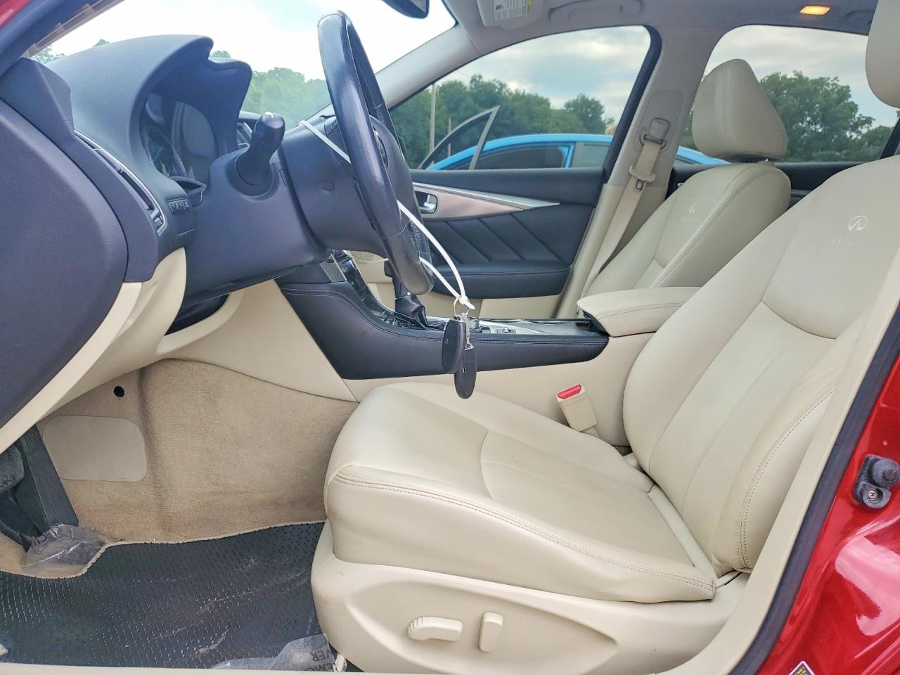 2014 Infiniti Q50 Red vin: JN1BV7AR9EM681259