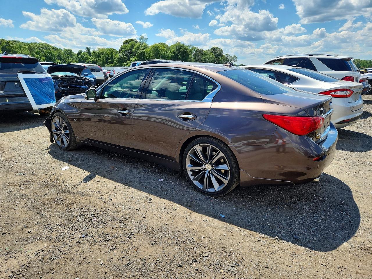 2014 Infiniti Q50 Base Brown vin: JN1BV7AR9EM683870