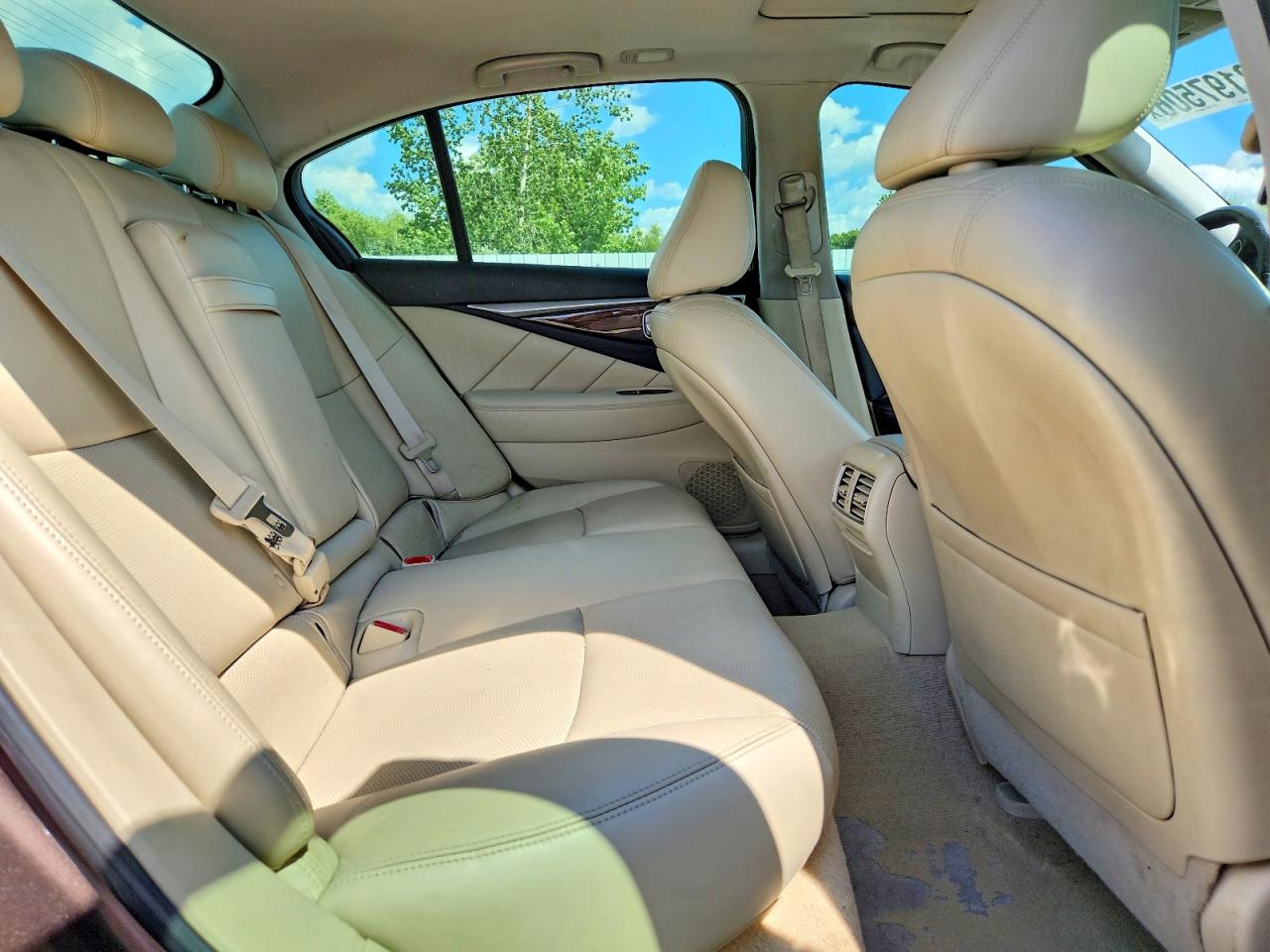 2014 Infiniti Q50 Base Brown vin: JN1BV7AR9EM683870