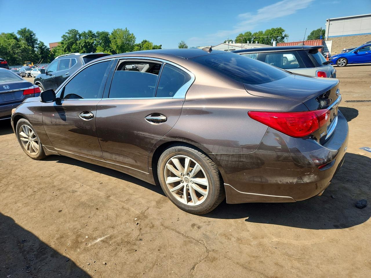 2014 Infiniti Q50 Base Brown vin: JN1BV7AR9EM683979