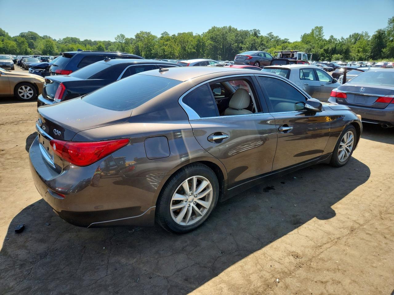 2014 Infiniti Q50 Base Brown vin: JN1BV7AR9EM683979