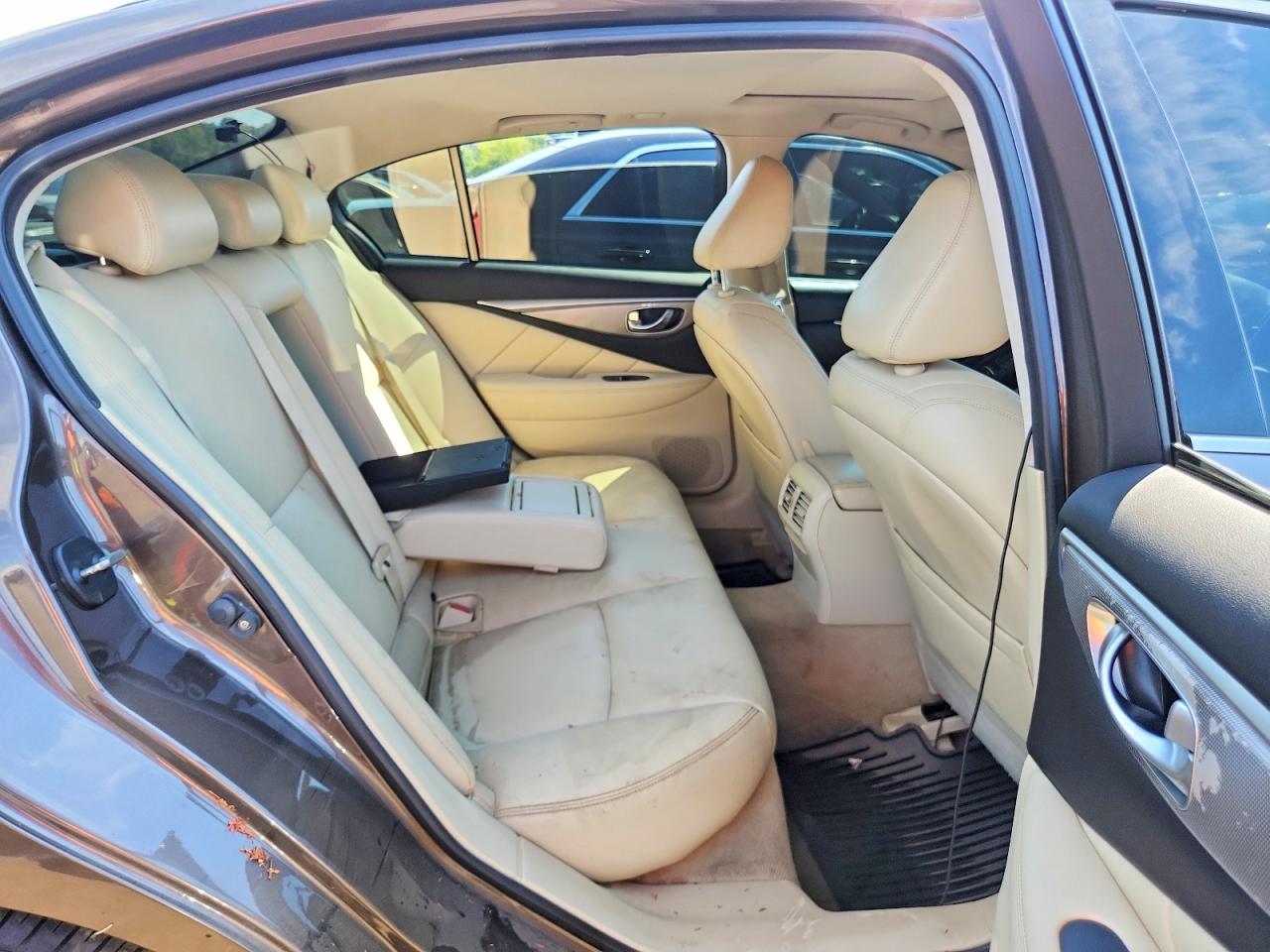 2014 Infiniti Q50 Base Brown vin: JN1BV7AR9EM683979