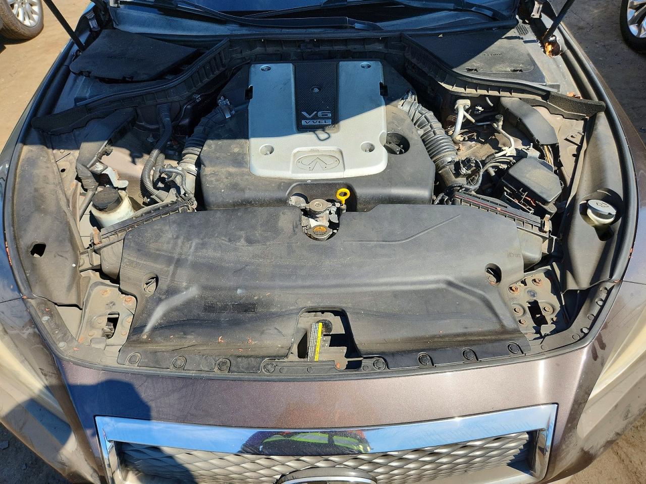 2014 Infiniti Q50 Base Brown vin: JN1BV7AR9EM683979