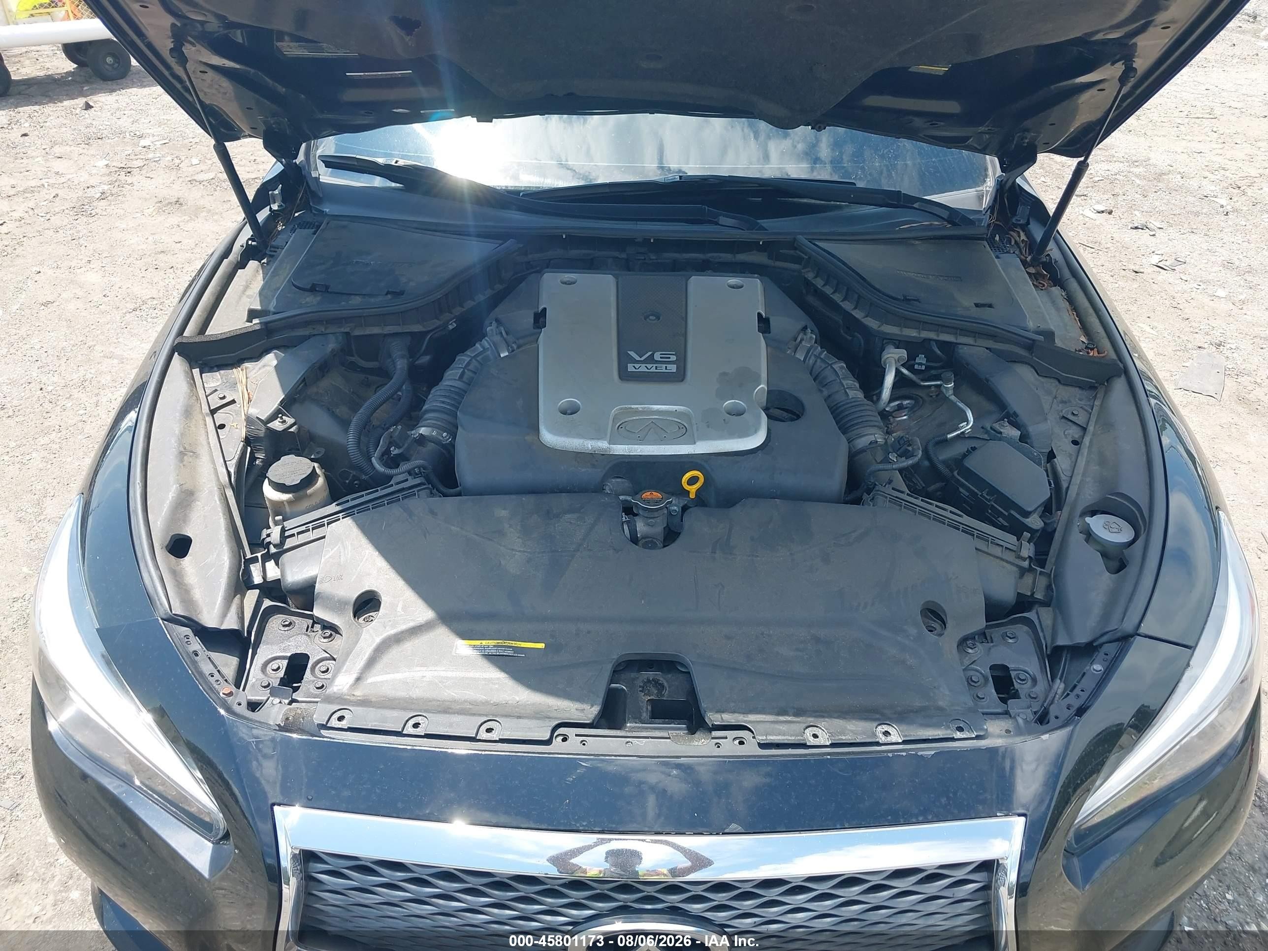 2014 Infiniti Q50 Premium Black vin: JN1BV7AR9EM684419