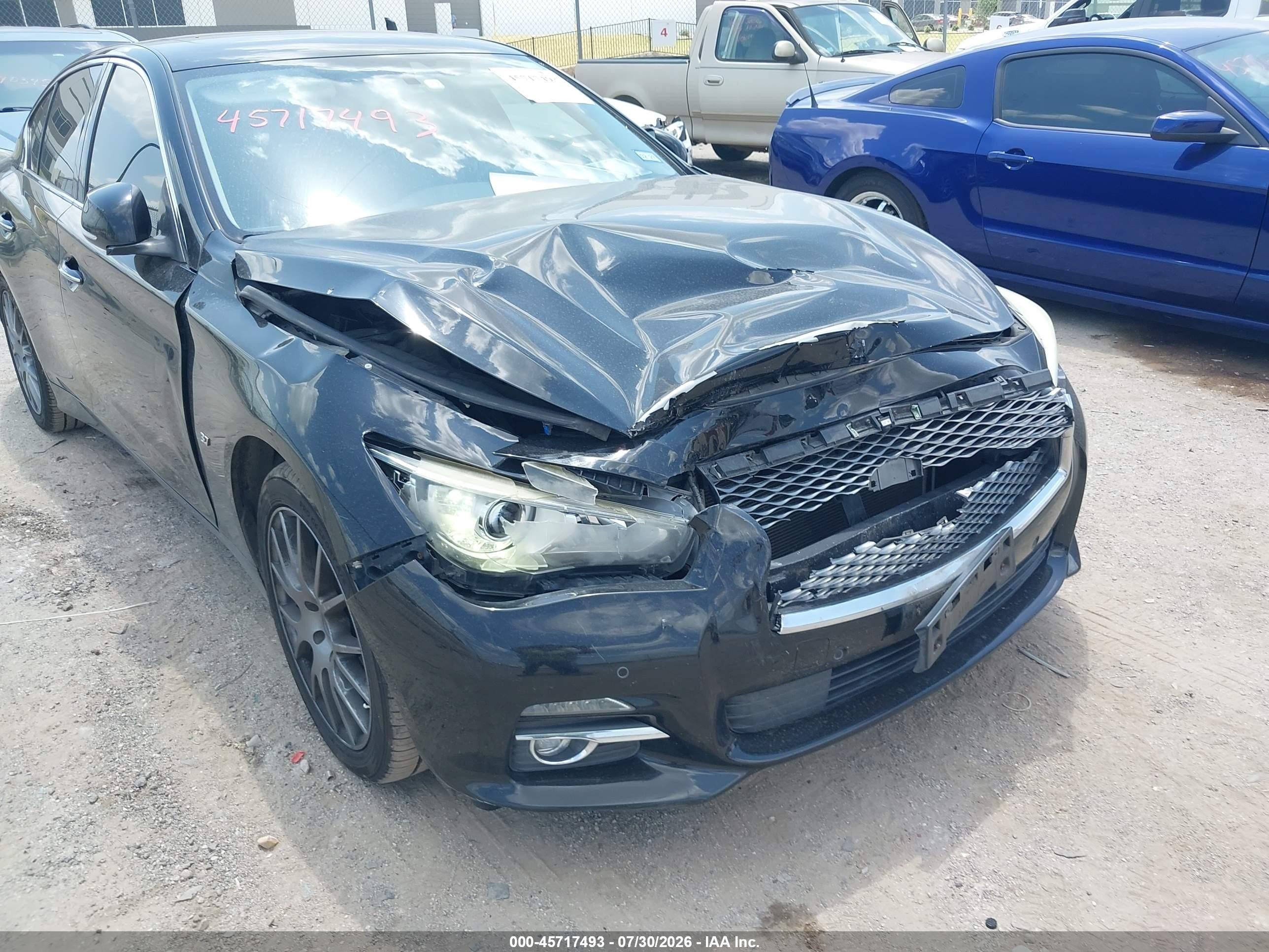 2014 Infiniti Q50 Premium Черный vin: JN1BV7AR9EM689314