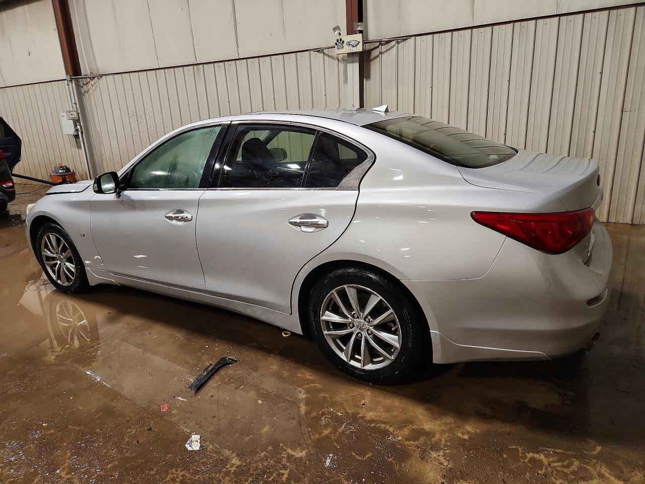 2014 Infiniti Q50 Base Silver vin: JN1BV7AR9EM689474