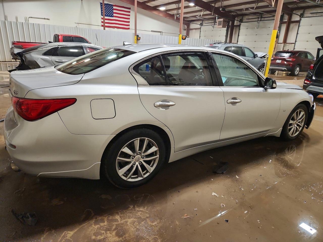 2014 Infiniti Q50 Base Silver vin: JN1BV7AR9EM689474