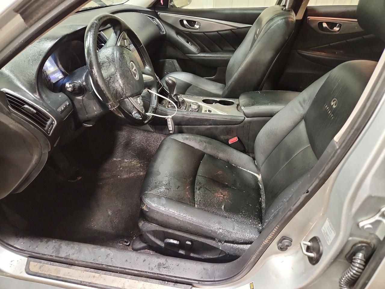 2014 Infiniti Q50 Base Silver vin: JN1BV7AR9EM689474