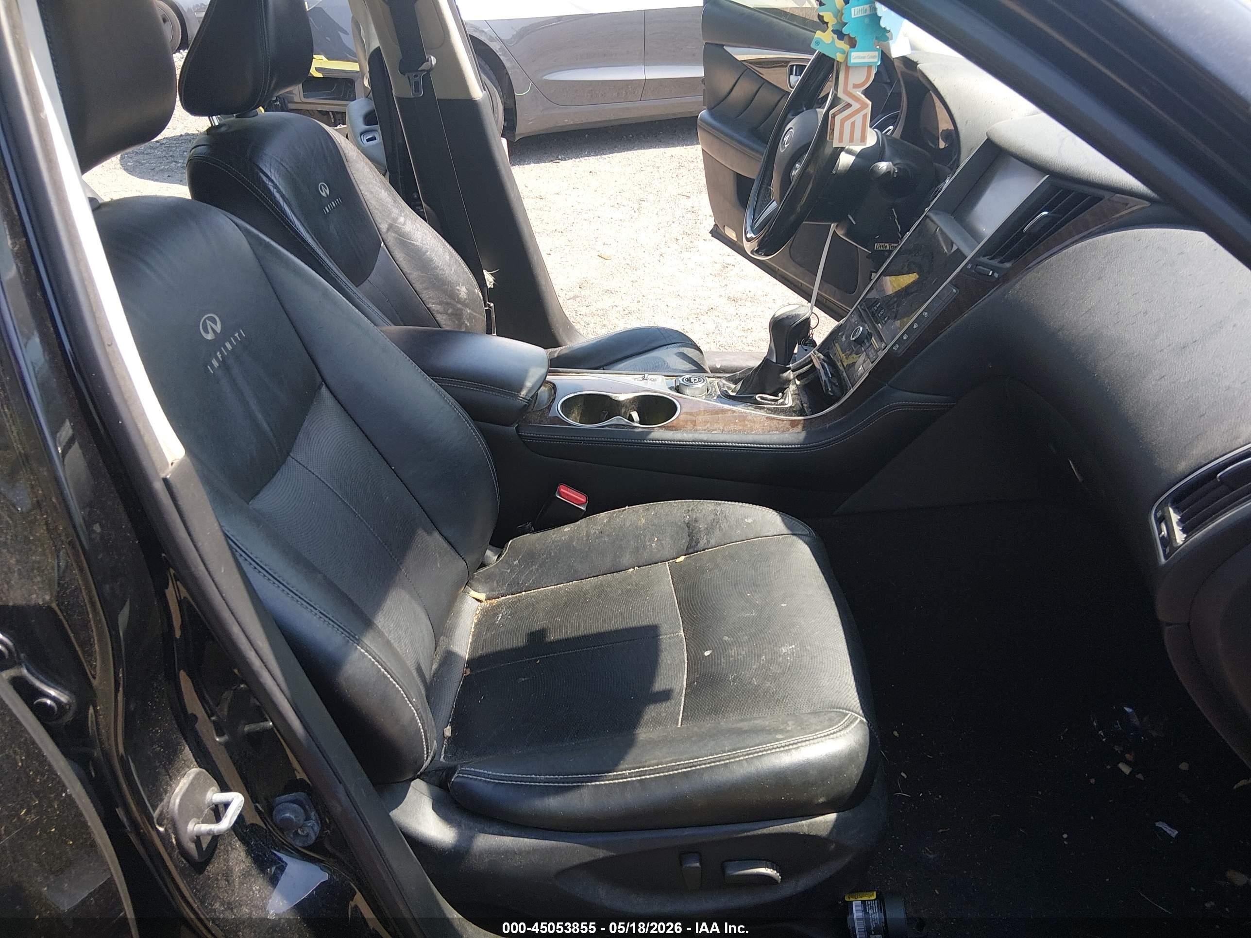 2014 Infiniti Q50 Premium Black vin: JN1BV7AR9EM691628