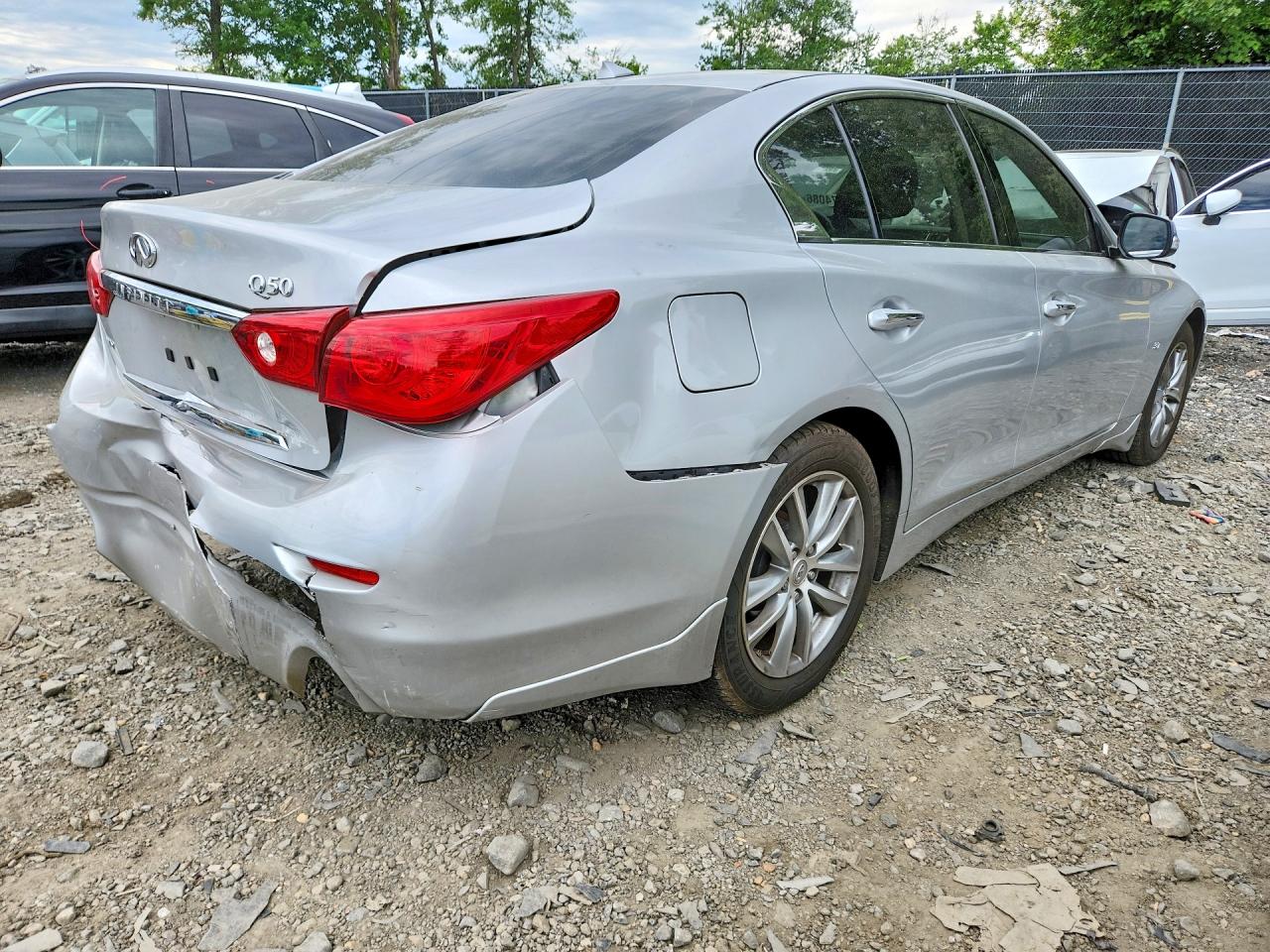 2014 Infiniti Q50 Premium Silver vin: JN1BV7AR9EM702515