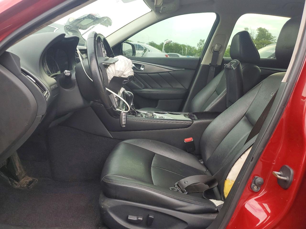2014 Infiniti Q50 Base Red vin: JN1BV7AR9EM702661