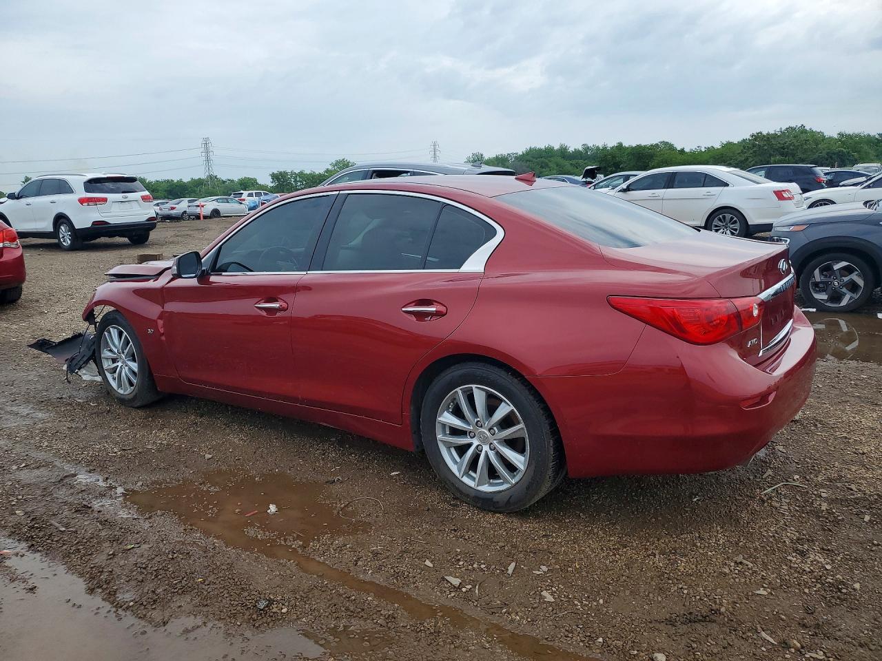 2014 Infiniti Q50 Base Red vin: JN1BV7AR9EM702661