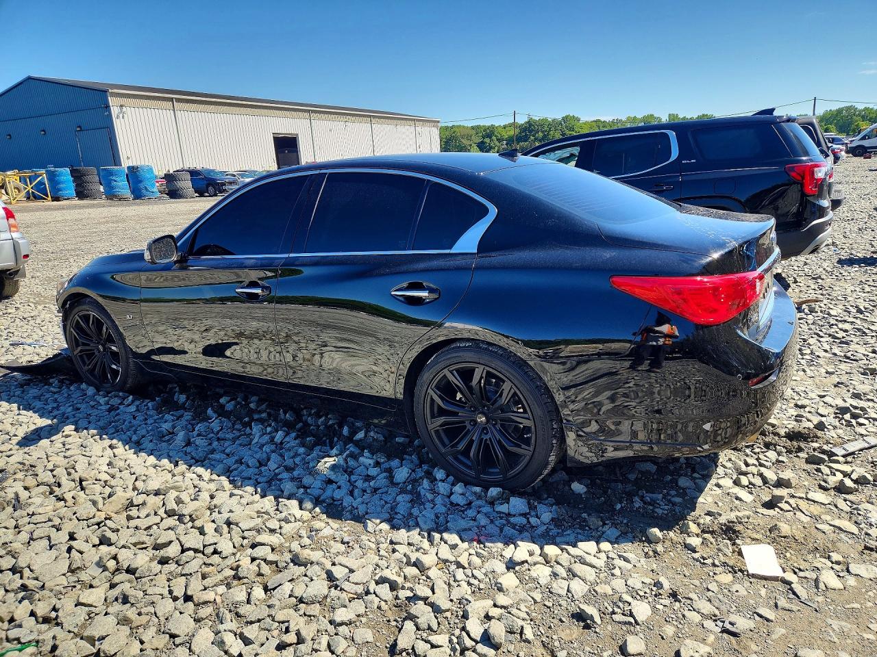 2015 Infiniti Q50 Premium Black vin: JN1BV7AR9FM392920