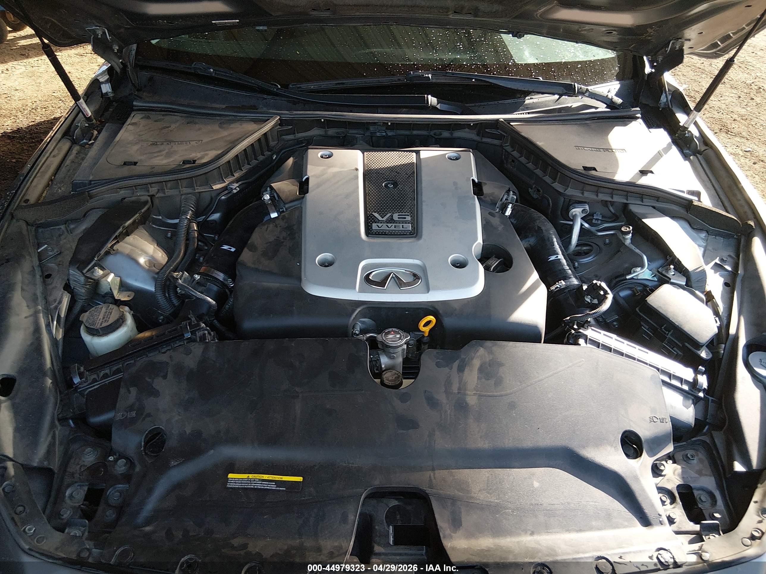 2015 Infiniti Q50 Premium Серый vin: JN1BV7AR9FM394280