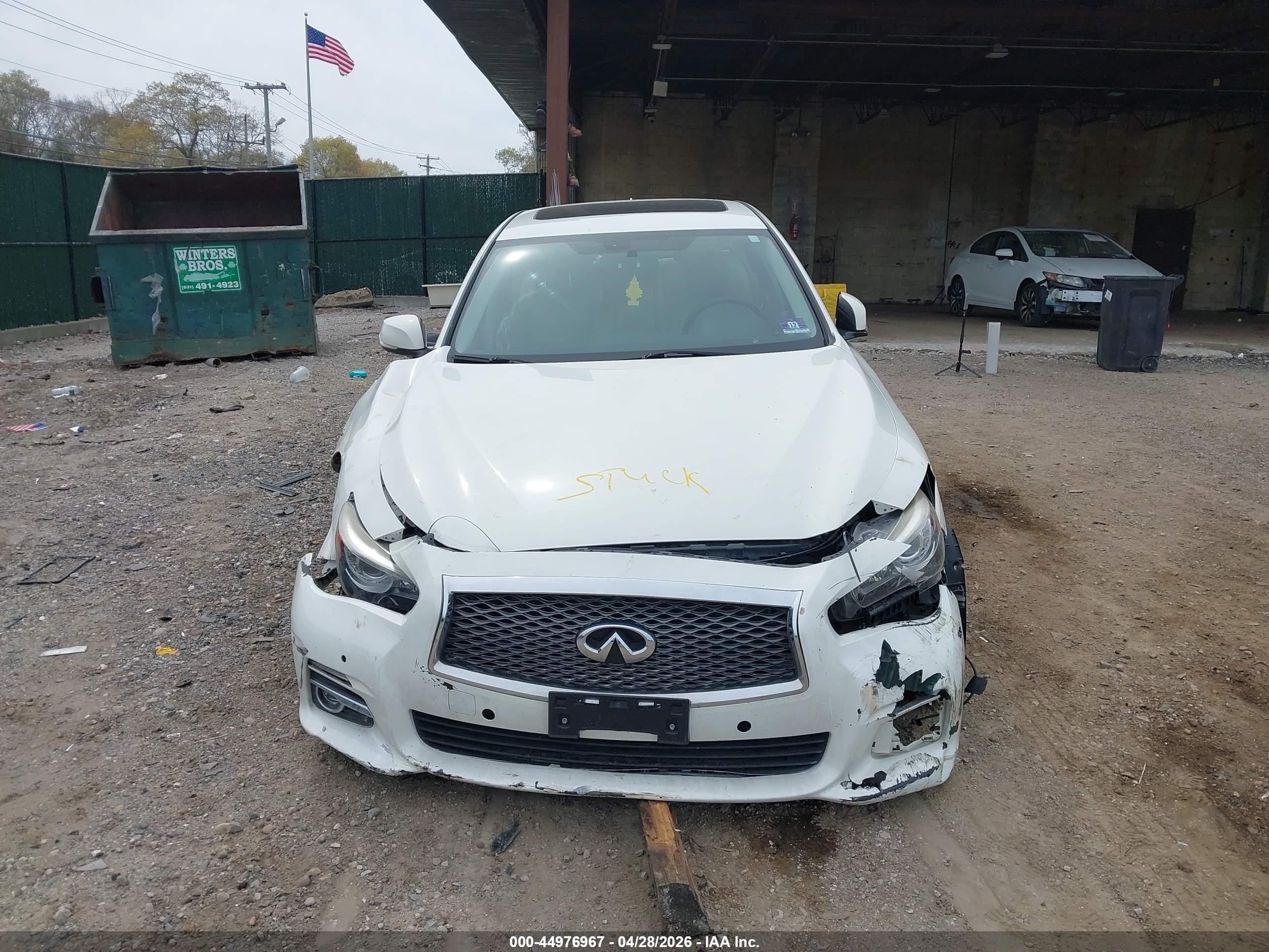 2015 Infiniti Q50 Premium White vin: JN1BV7AR9FM397521