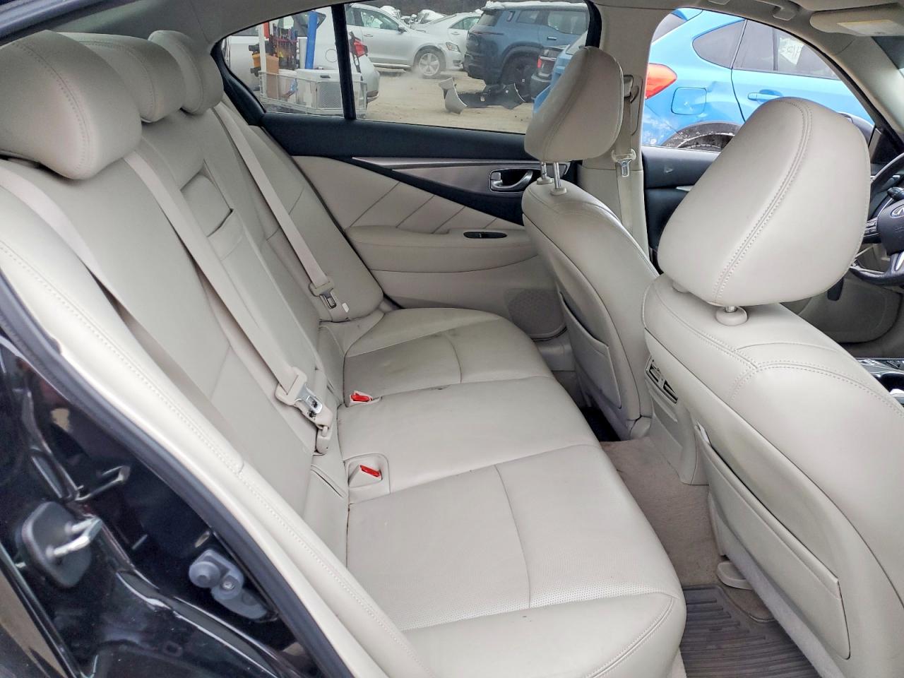 2015 Infiniti Q50 Base Black vin: JN1BV7AR9FM398457