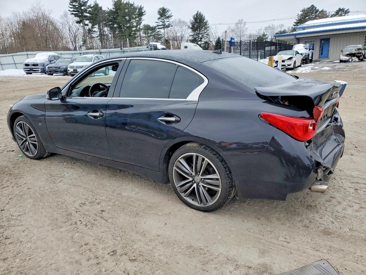 2015 Infiniti Q50 Base Black vin: JN1BV7AR9FM398457