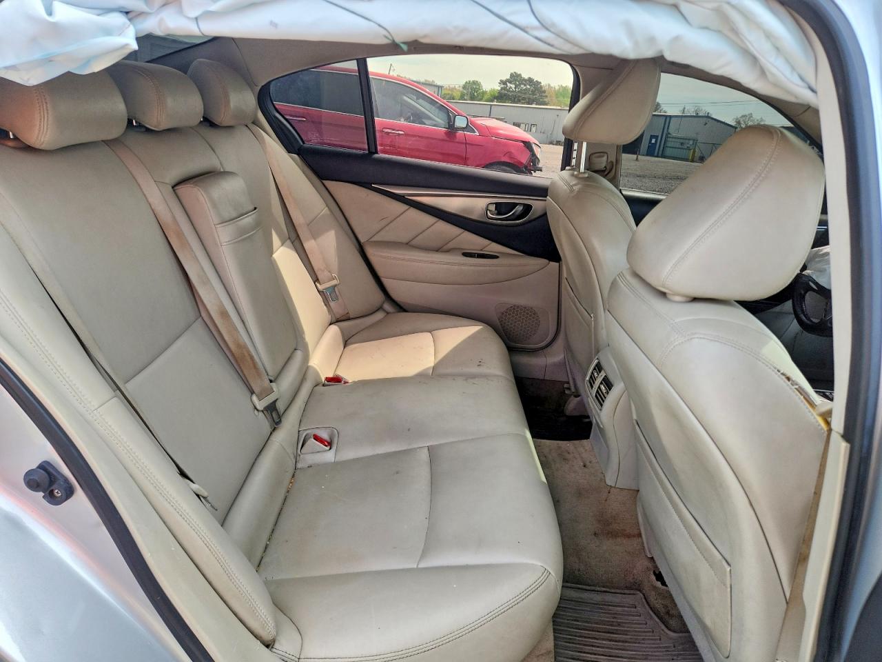2015 Infiniti Q50 Base Silver vin: JN1BV7AR9FM398684