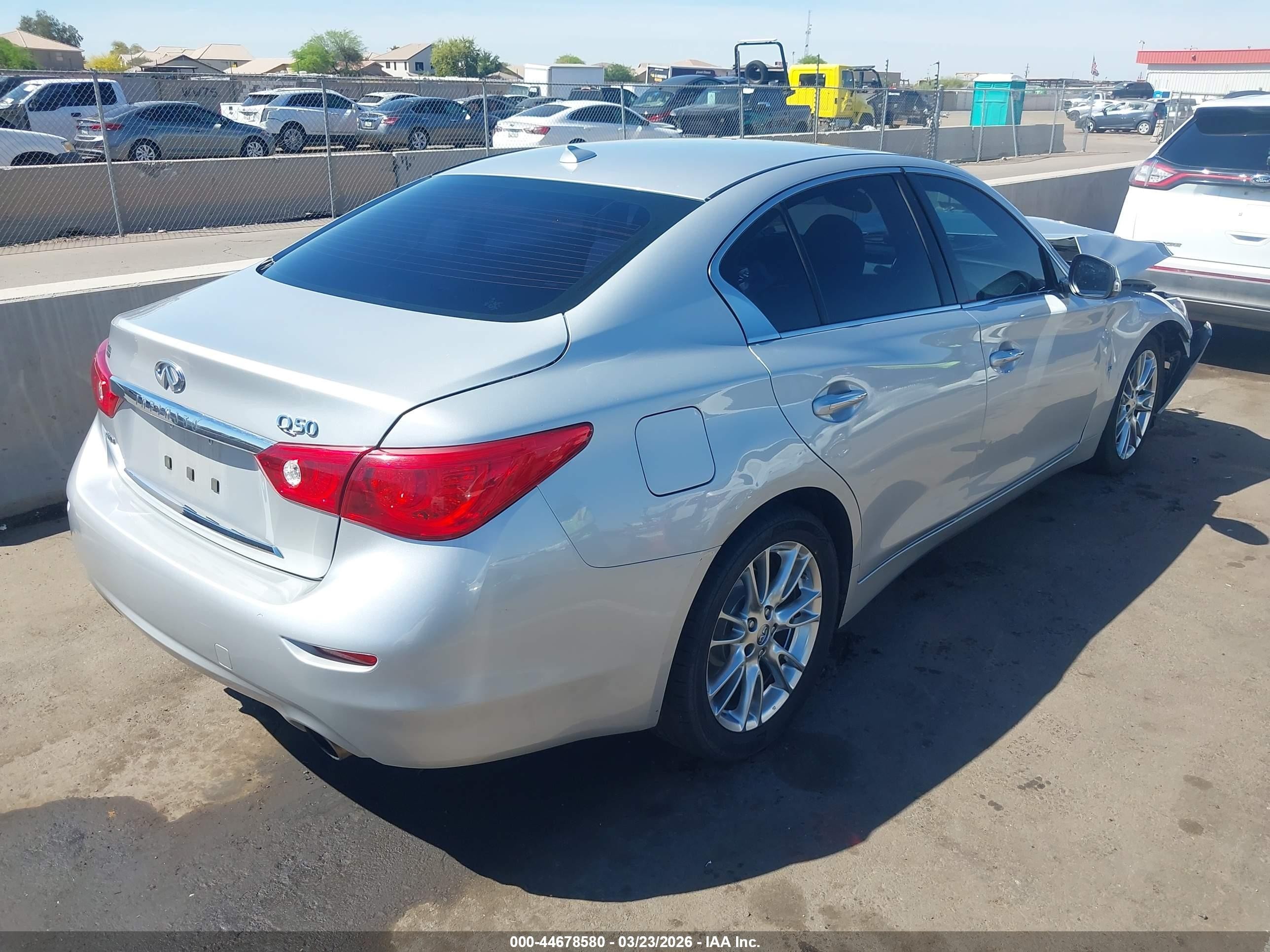 2015 Infiniti Q50 Premium Silver vin: JN1BV7AR9FM405231