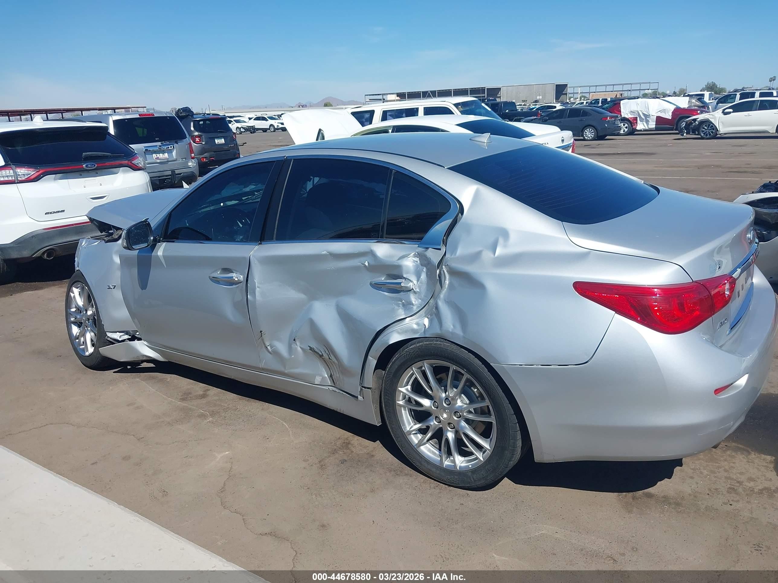 2015 Infiniti Q50 Premium Silver vin: JN1BV7AR9FM405231
