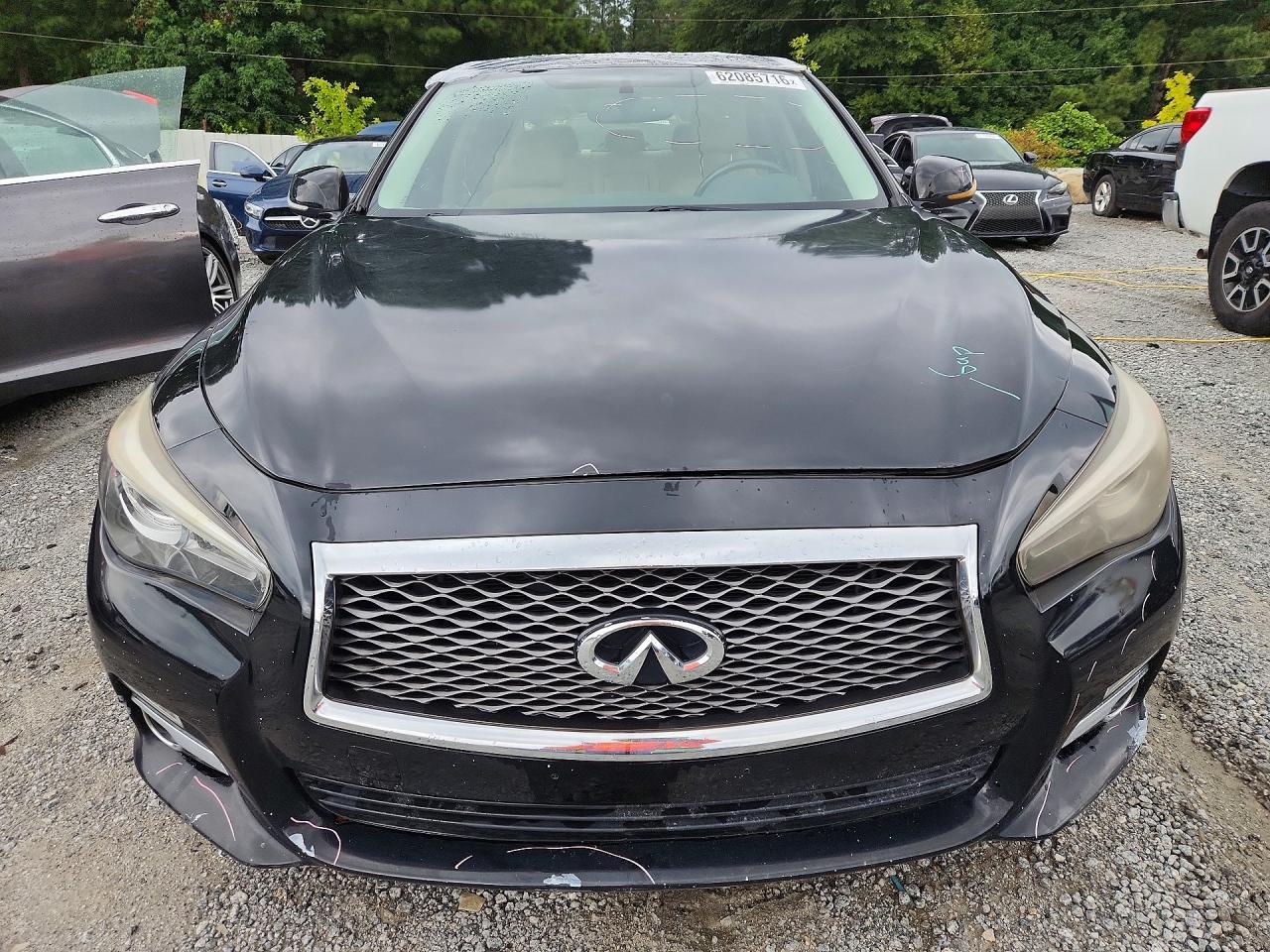 2015 Infiniti Q50 Premium Черный vin: JN1BV7AR9FM409909