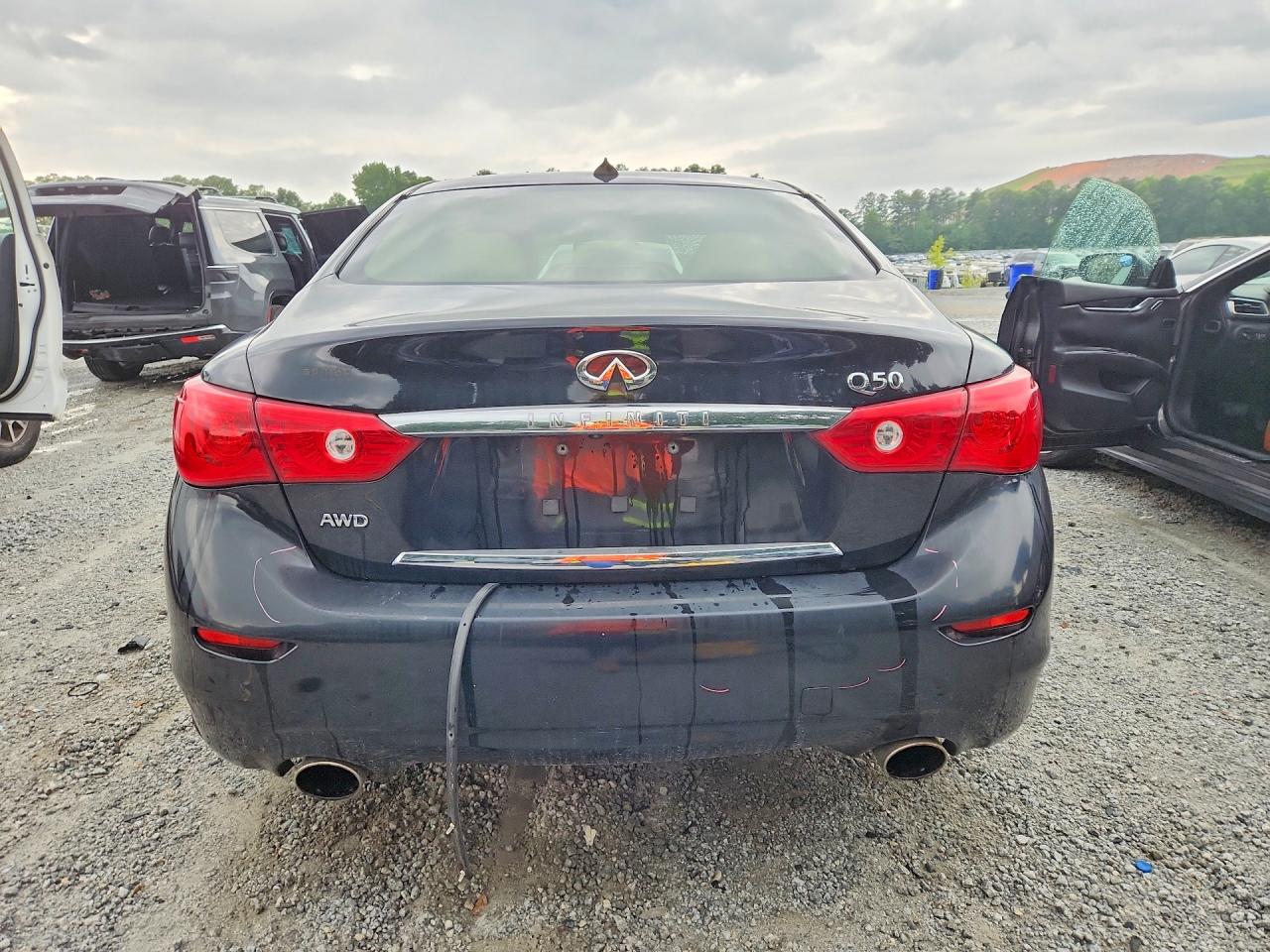 2015 Infiniti Q50 Premium Черный vin: JN1BV7AR9FM409909