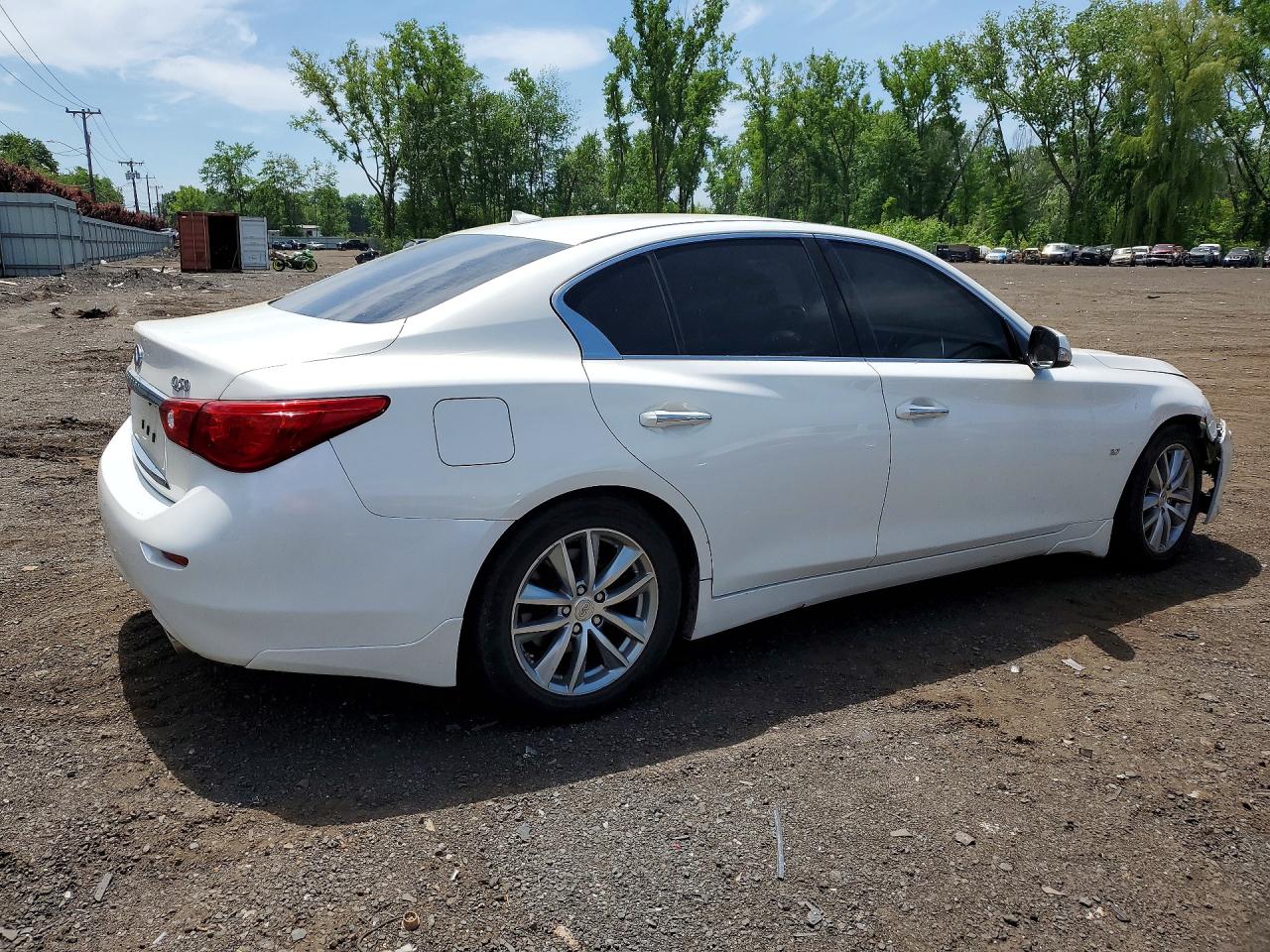 2015 Infiniti Q50 Premium White vin: JN1BV7AR9FM412499