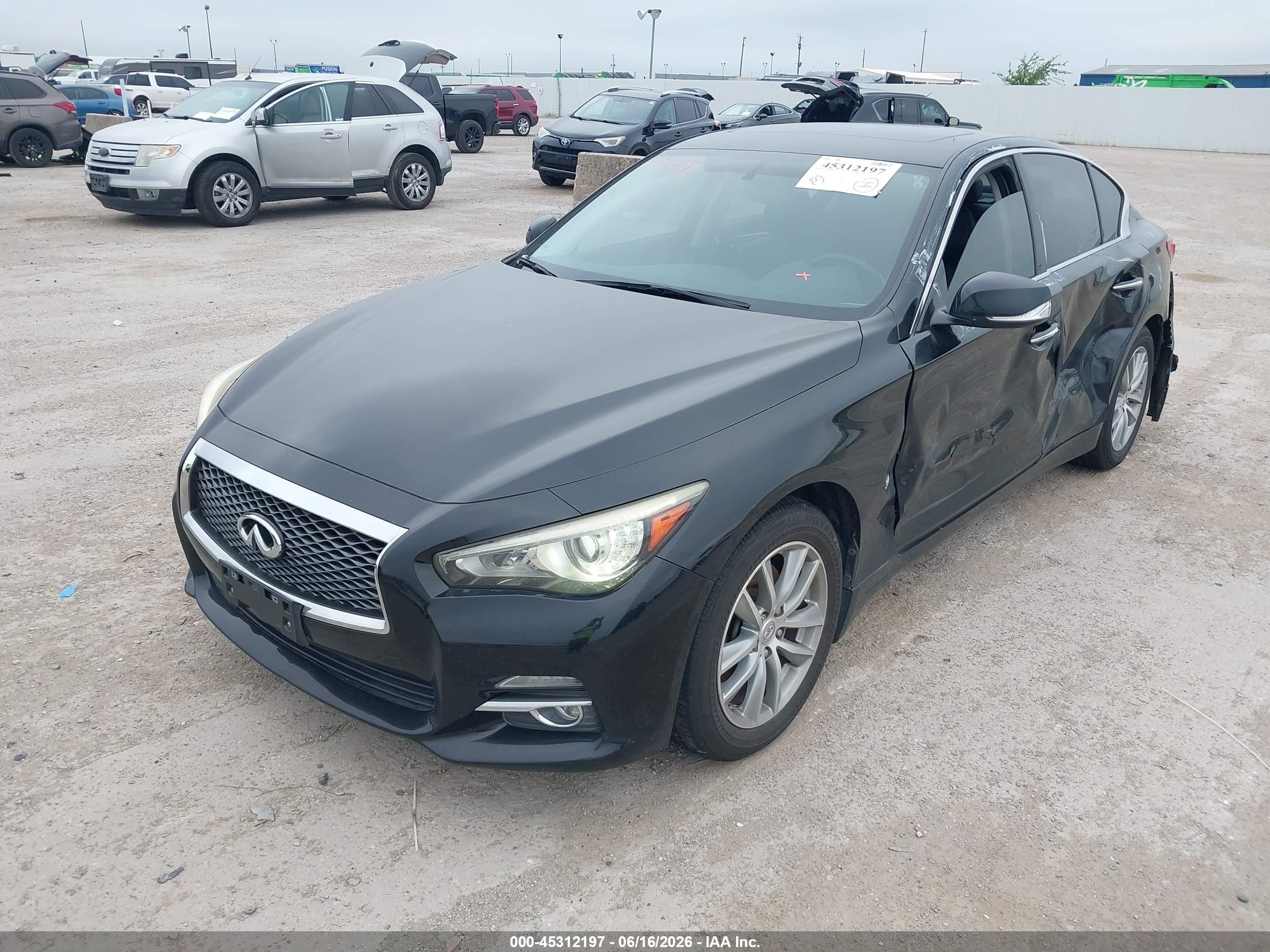 2015 Infiniti Q50 Premium Black vin: JN1BV7AR9FM412664