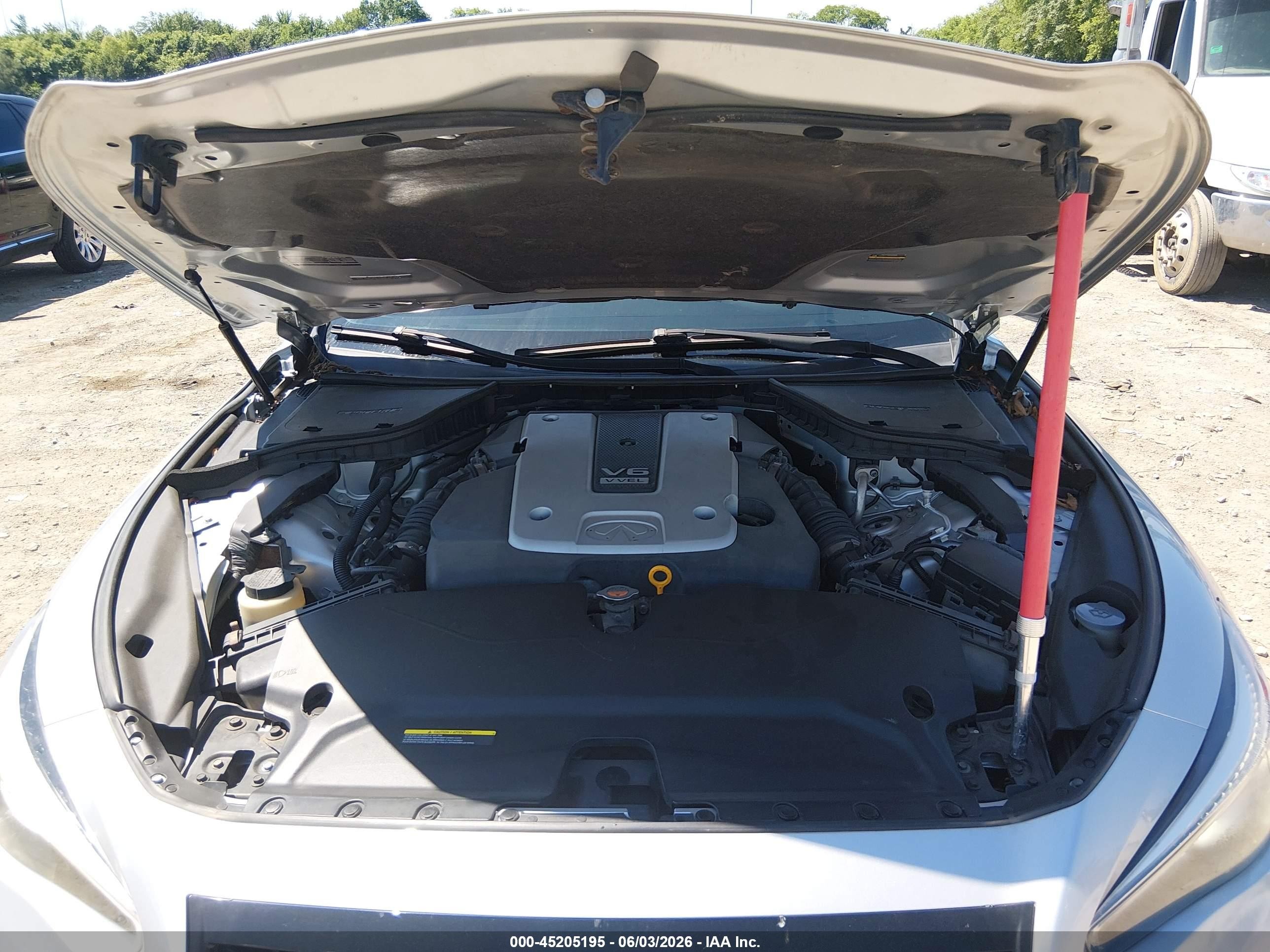 2015 Infiniti Q50 Premium Black vin: JN1BV7AR9FM412776