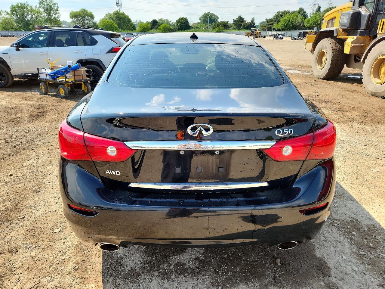 2015 Infiniti Q50 Premium Black vin: JN1BV7AR9FM415371