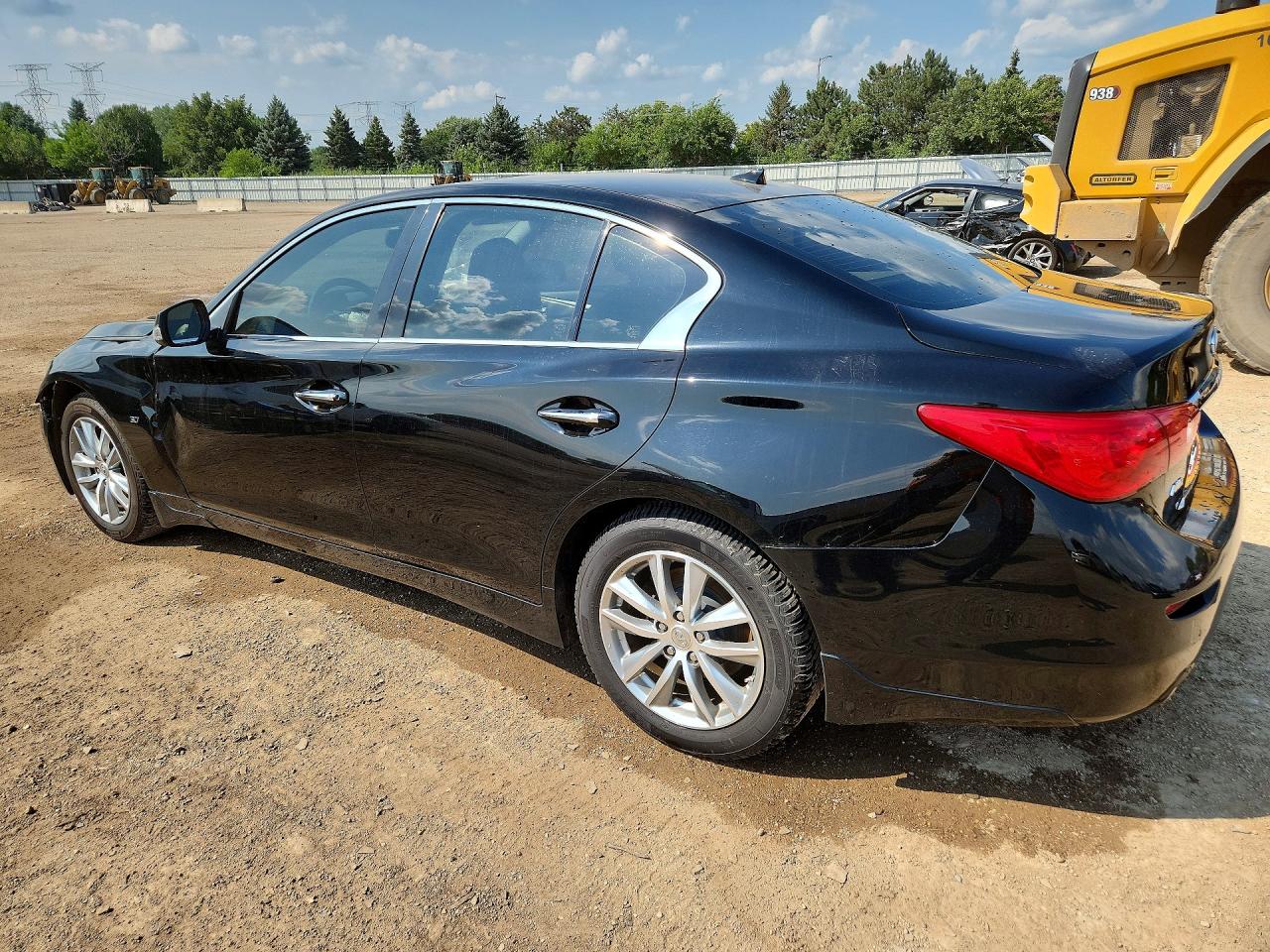 2015 Infiniti Q50 Premium Black vin: JN1BV7AR9FM415371