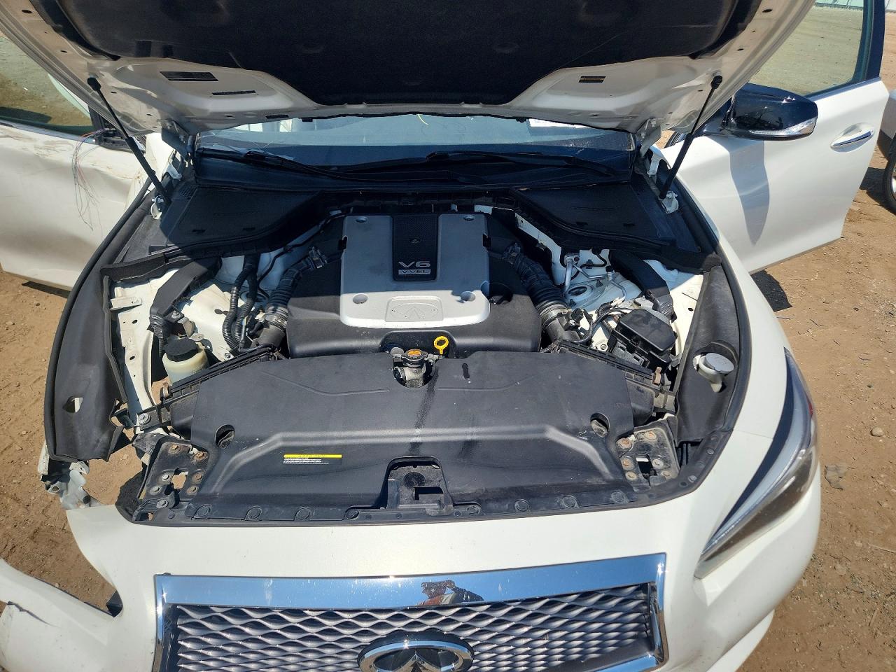 2015 Infiniti Q50 Premium White vin: JN1BV7AR9FM417038