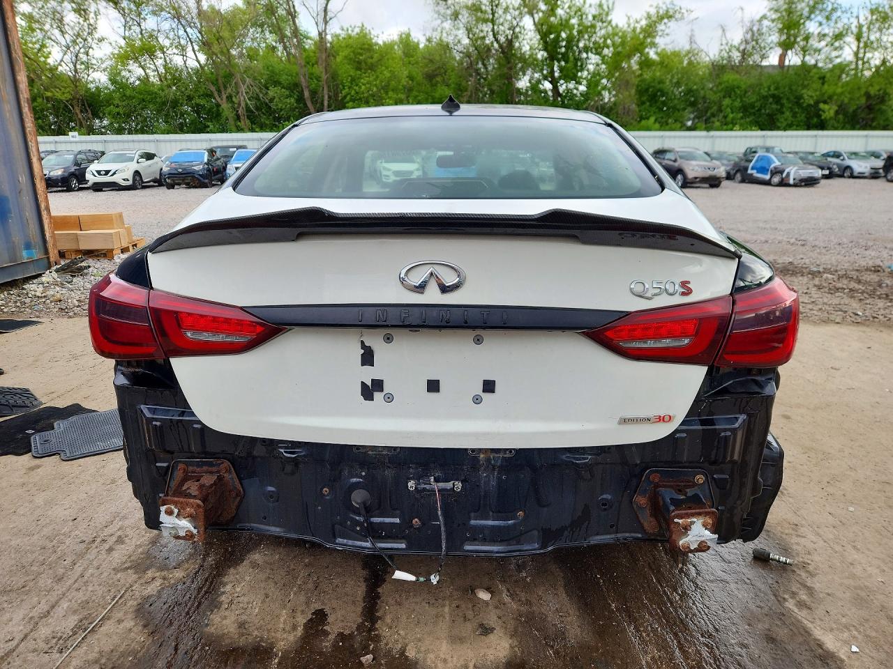 2015 Infiniti Q50 Premium Black vin: JN1BV7AR9FM417735