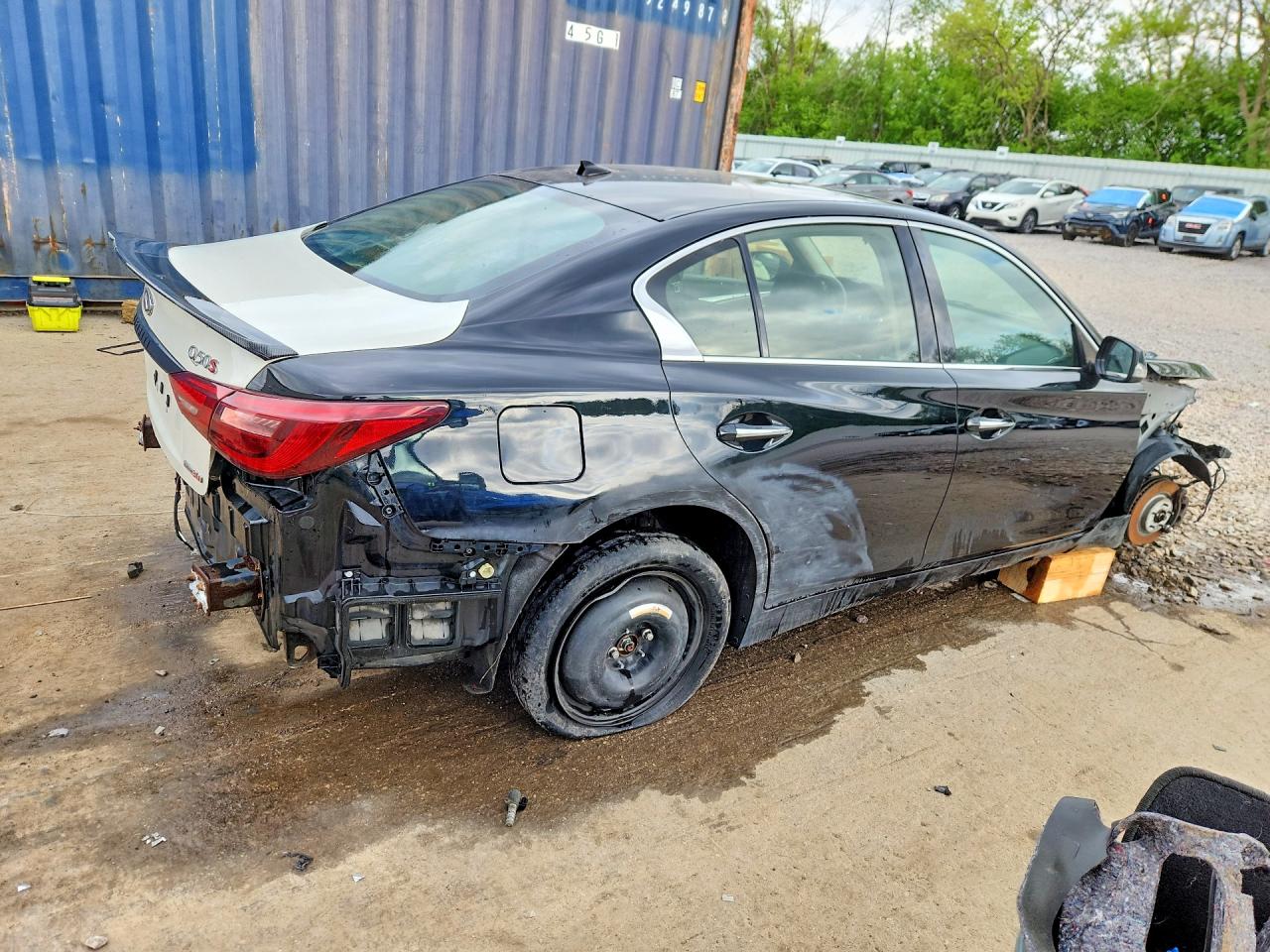 2015 Infiniti Q50 Premium Black vin: JN1BV7AR9FM417735