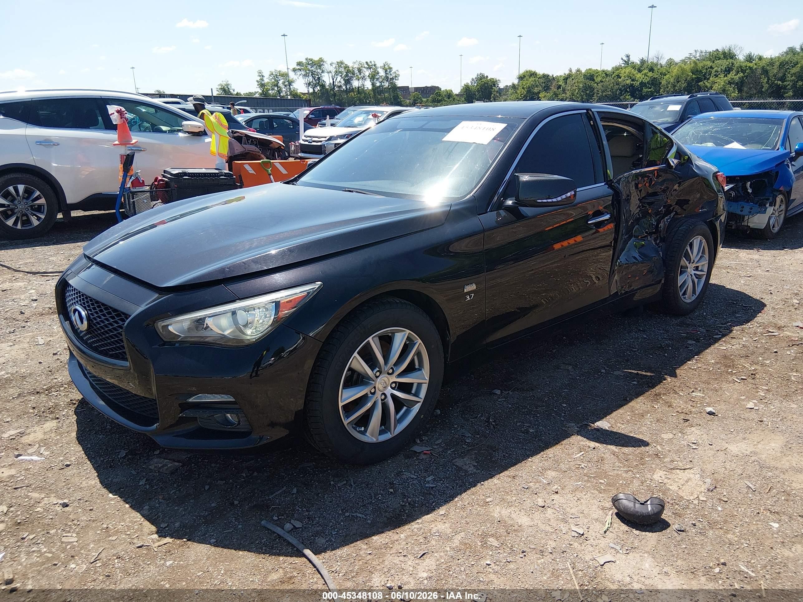 2015 Infiniti Q50 Premium Black vin: JN1BV7AR9FM418402