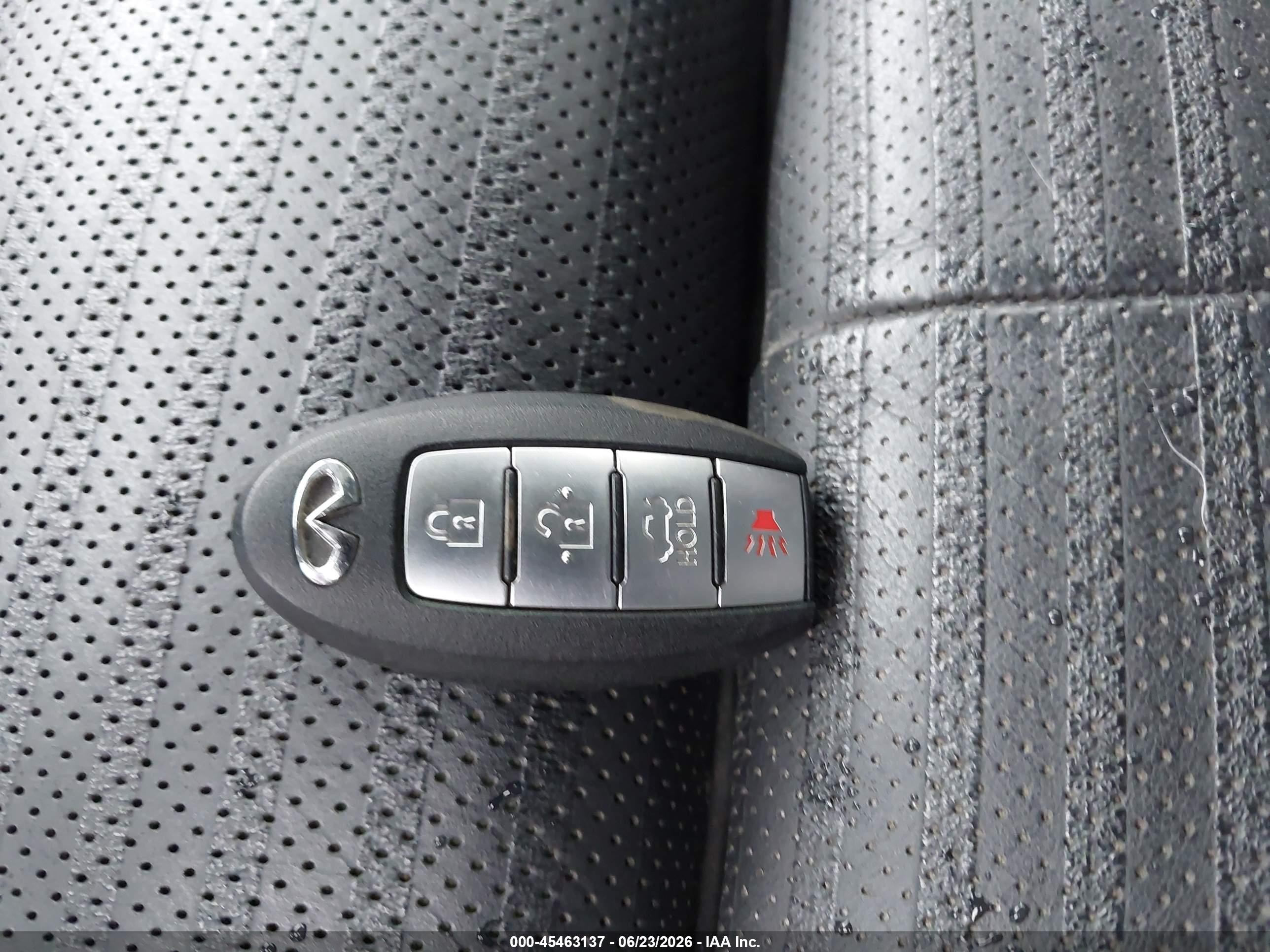 2014 Infiniti Q50 Sport Silver vin: JN1BV7ARXEM689970